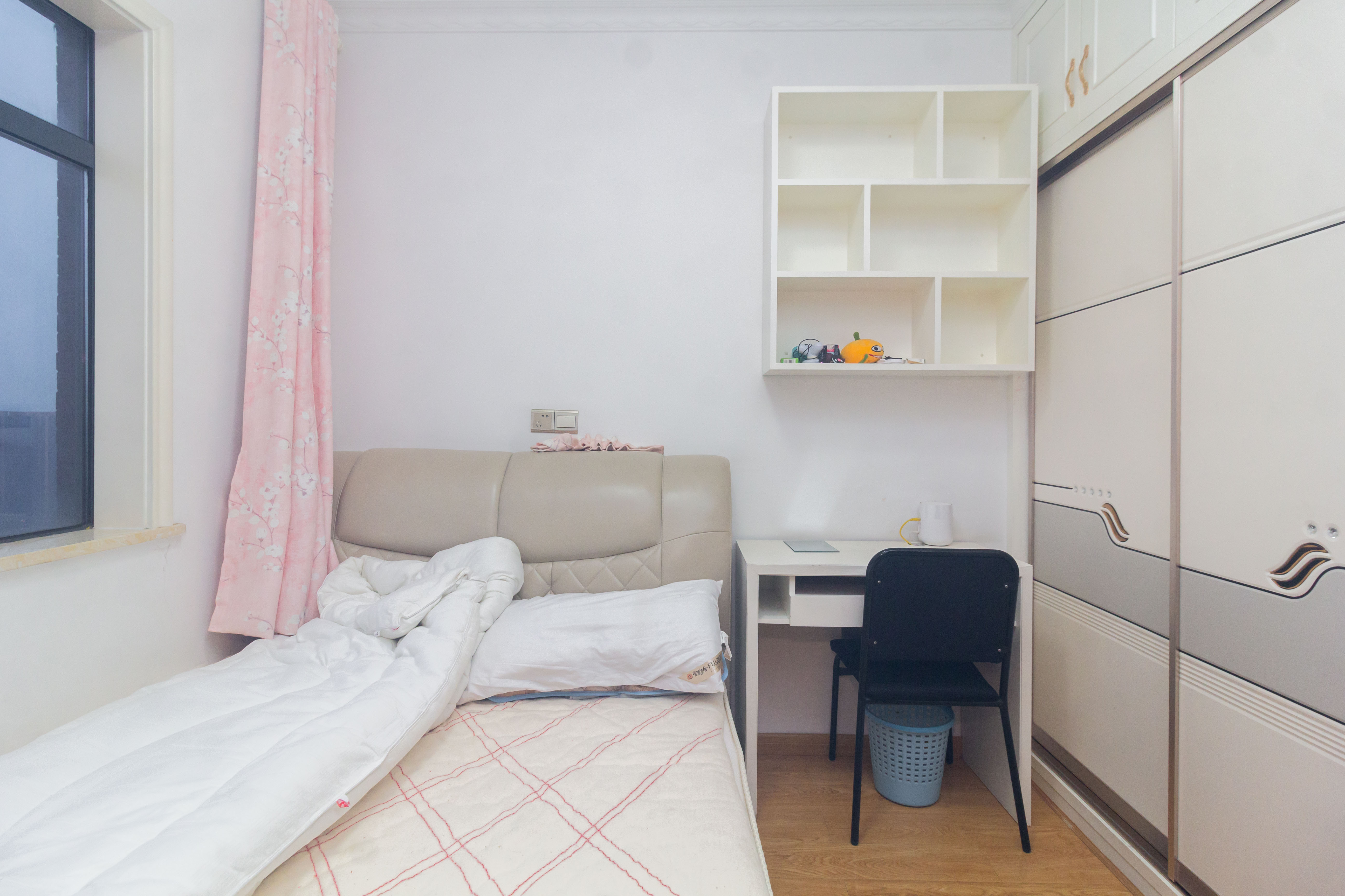 中国铁建国际城二期  3室2厅1卫    66.8万卧室