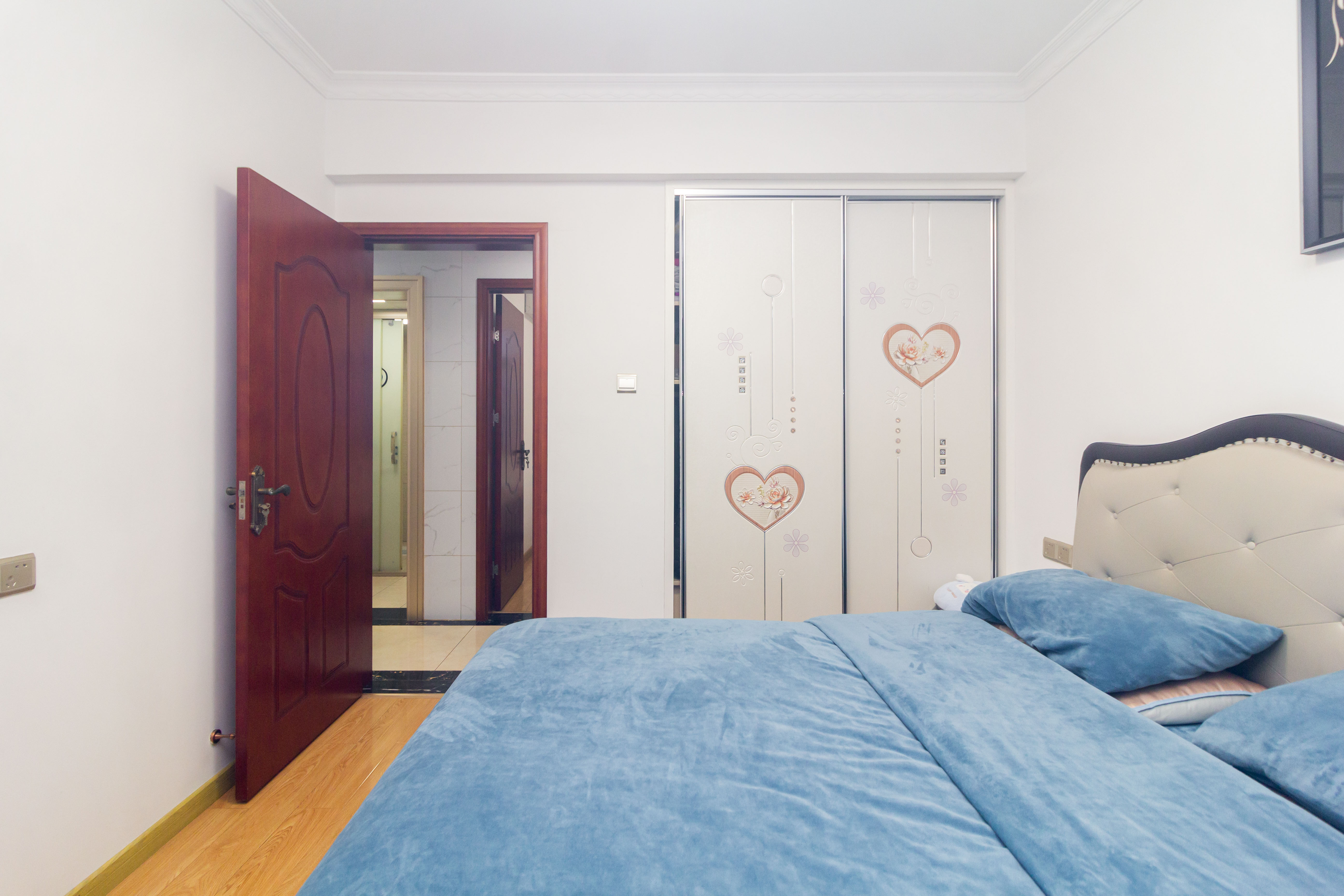 中国铁建国际城二期  3室2厅1卫    66.8万卧室