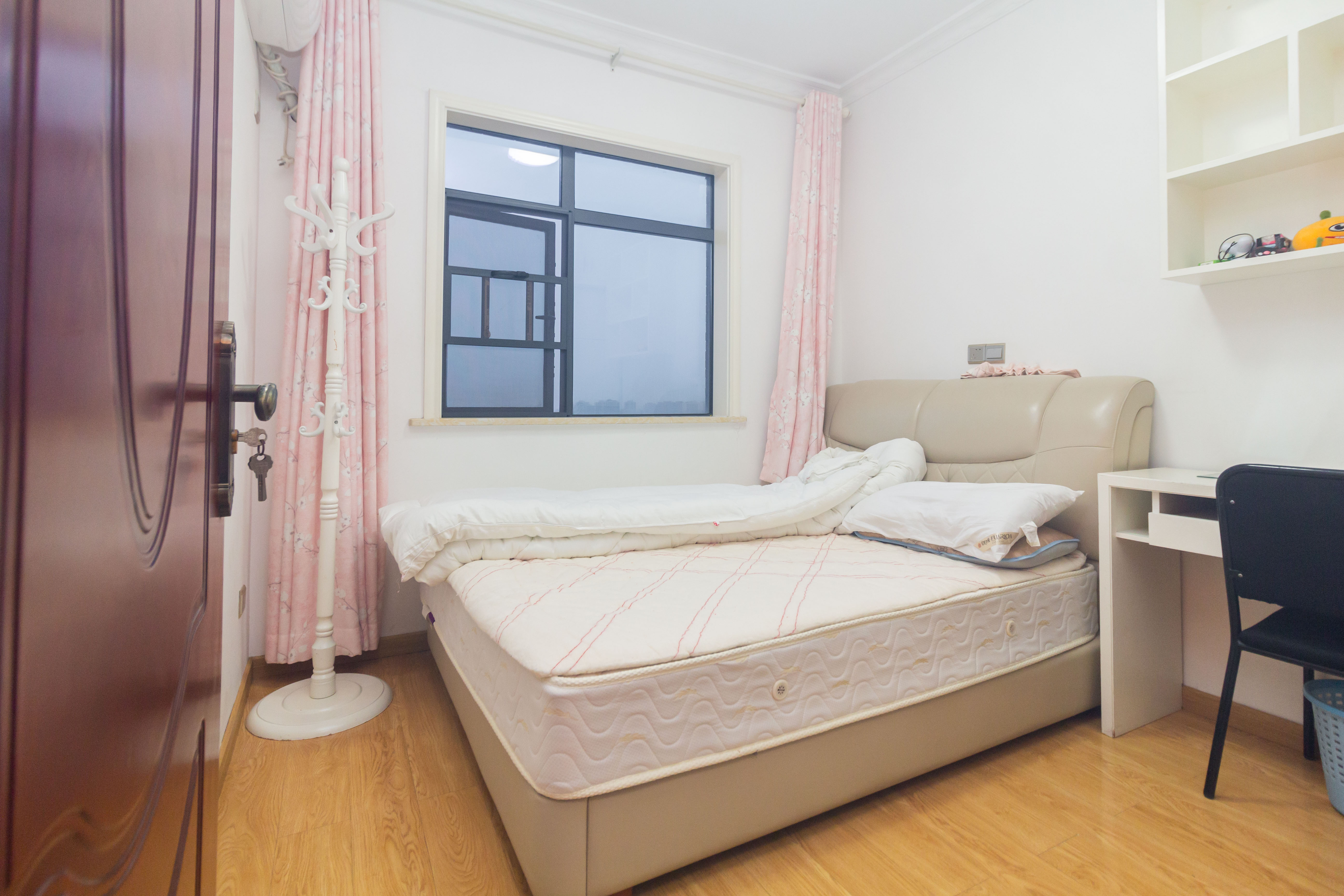 中国铁建国际城二期  3室2厅1卫    66.8万卧室