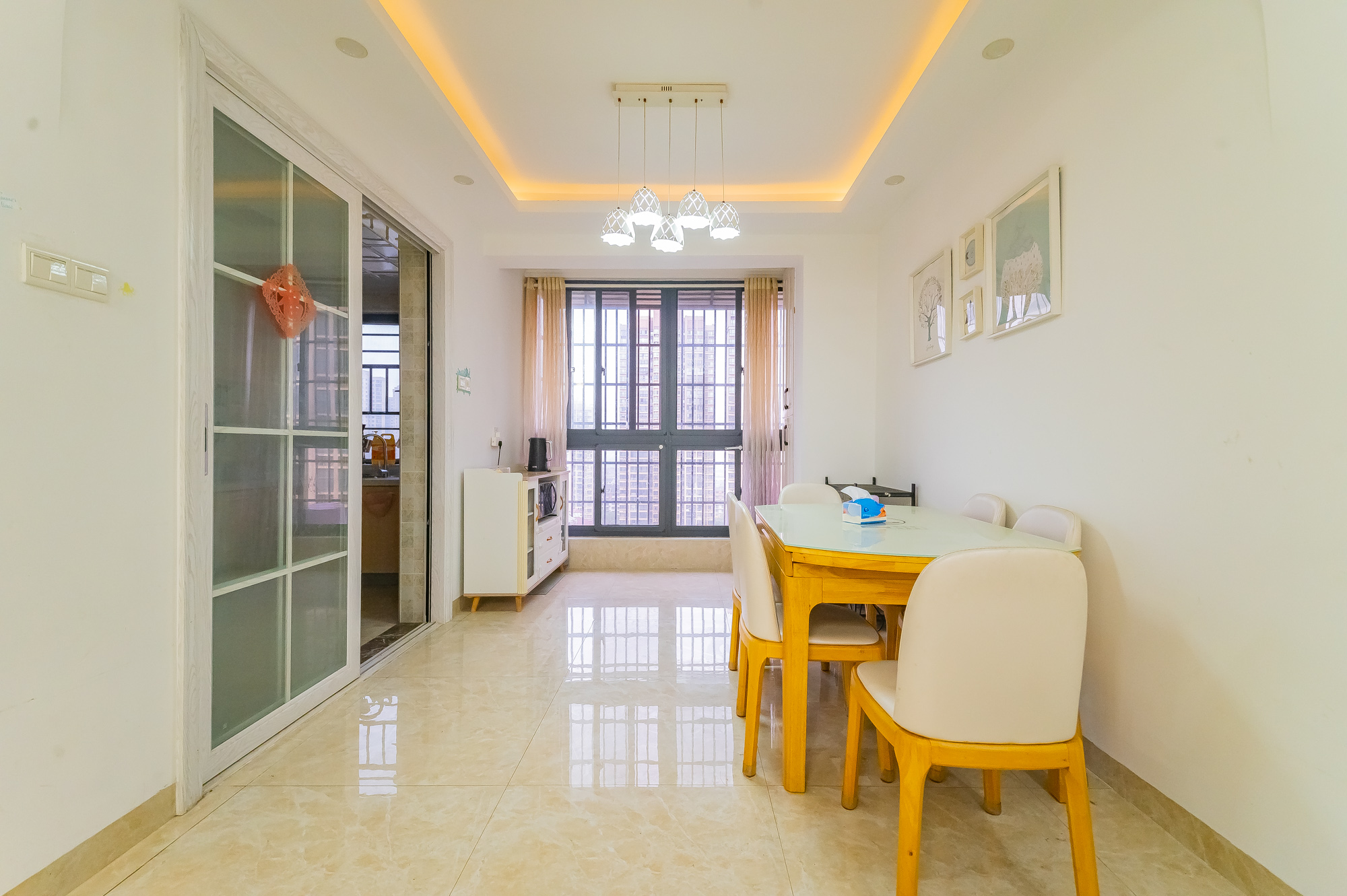 深业睿城 4室2厅2卫 117.8万 深业睿城 4室2厅2卫 117.8万客厅