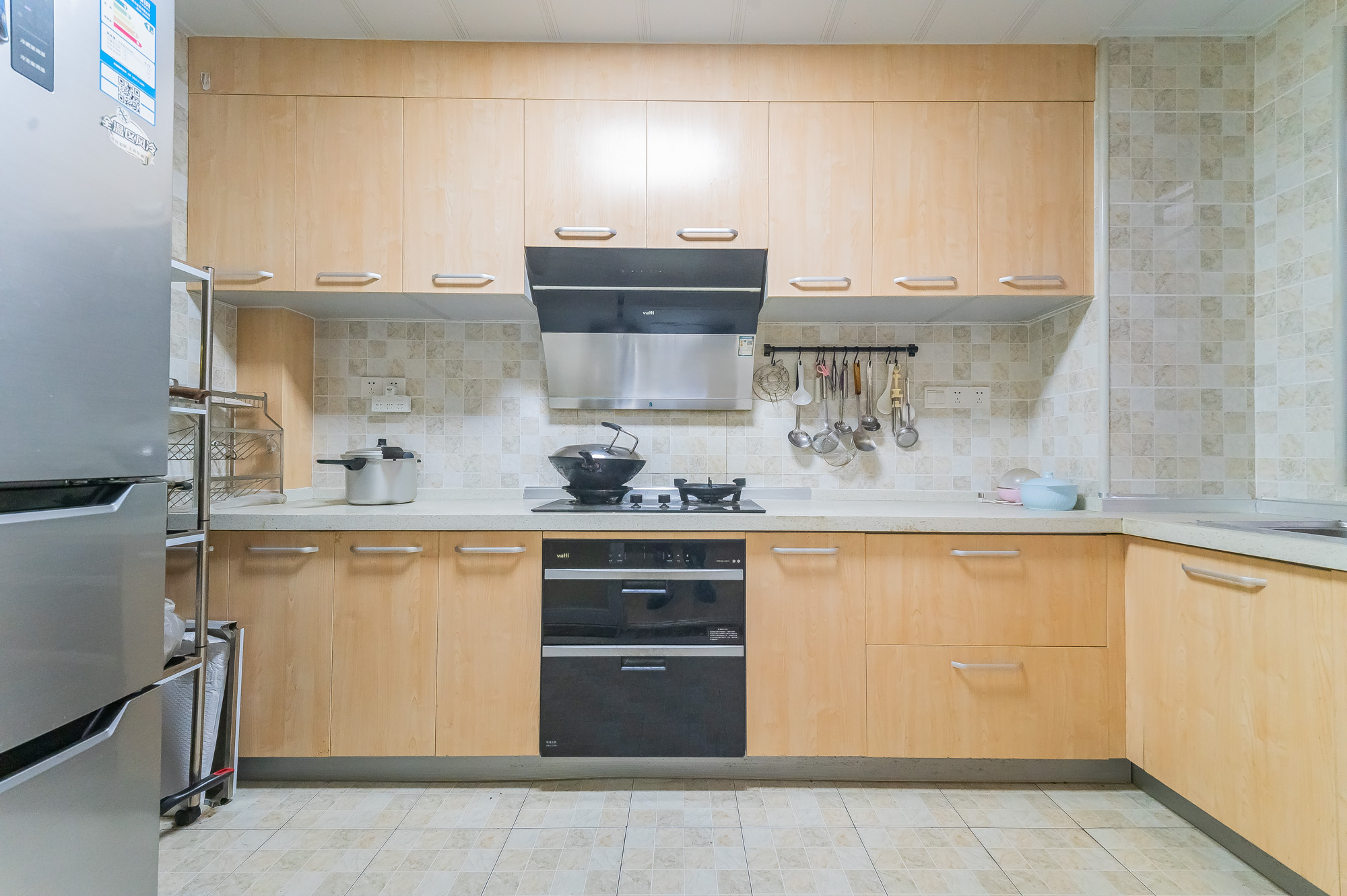 深业睿城 4室2厅2卫 117.8万 深业睿城 4室2厅2卫 117.8万厨房