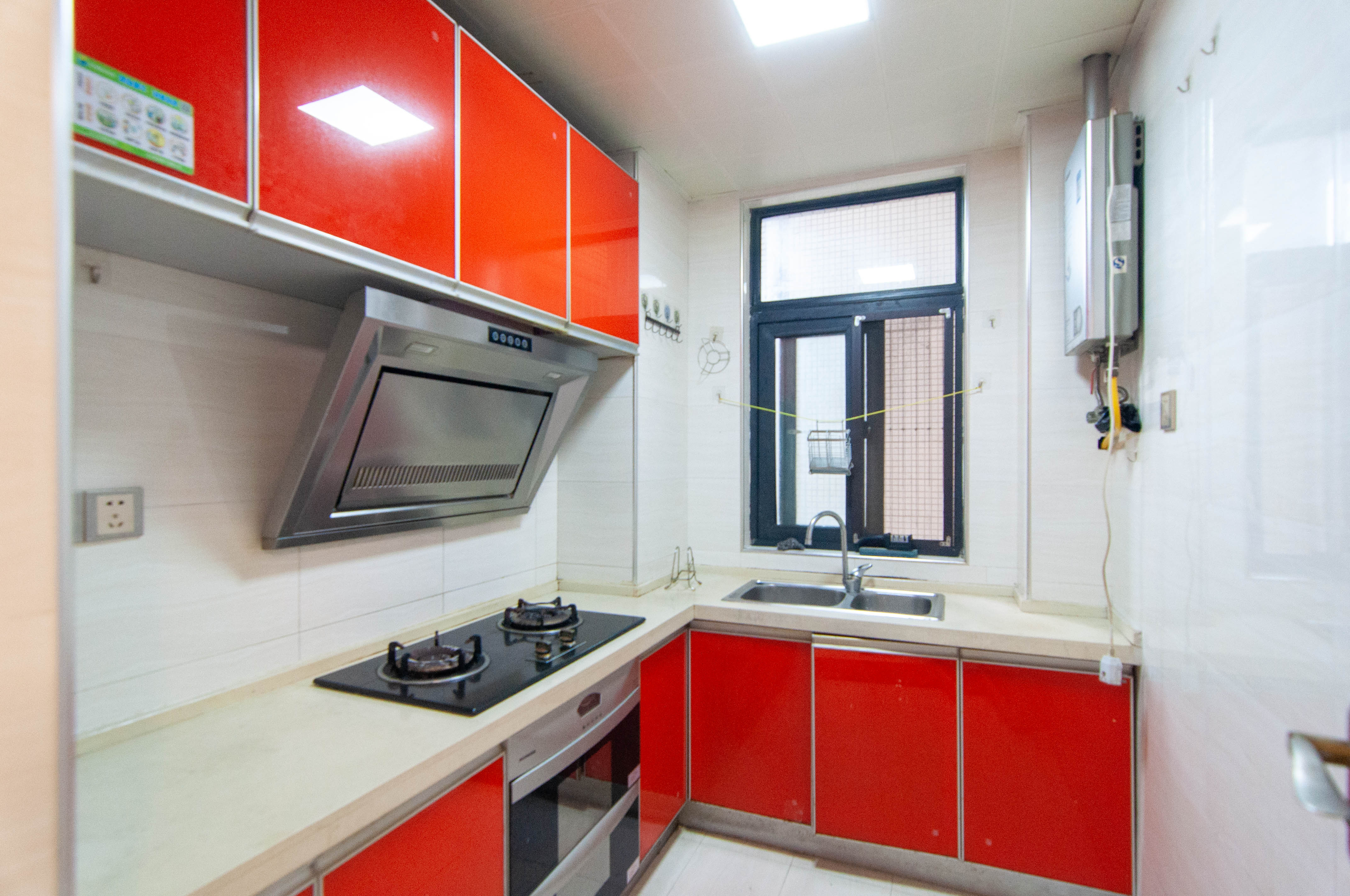 高鑫麓城 3室2厅1卫 102.0万 高鑫麓城 3室2厅1卫 102.0万厨房