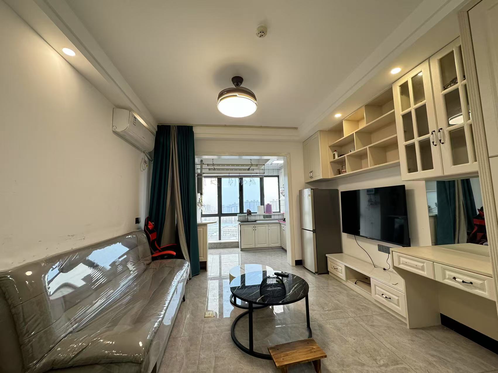 山水洲城华晨第一城  1室1厅1卫    25.0万 山水洲城华晨第一城  1室1厅1卫    25.0万室内图