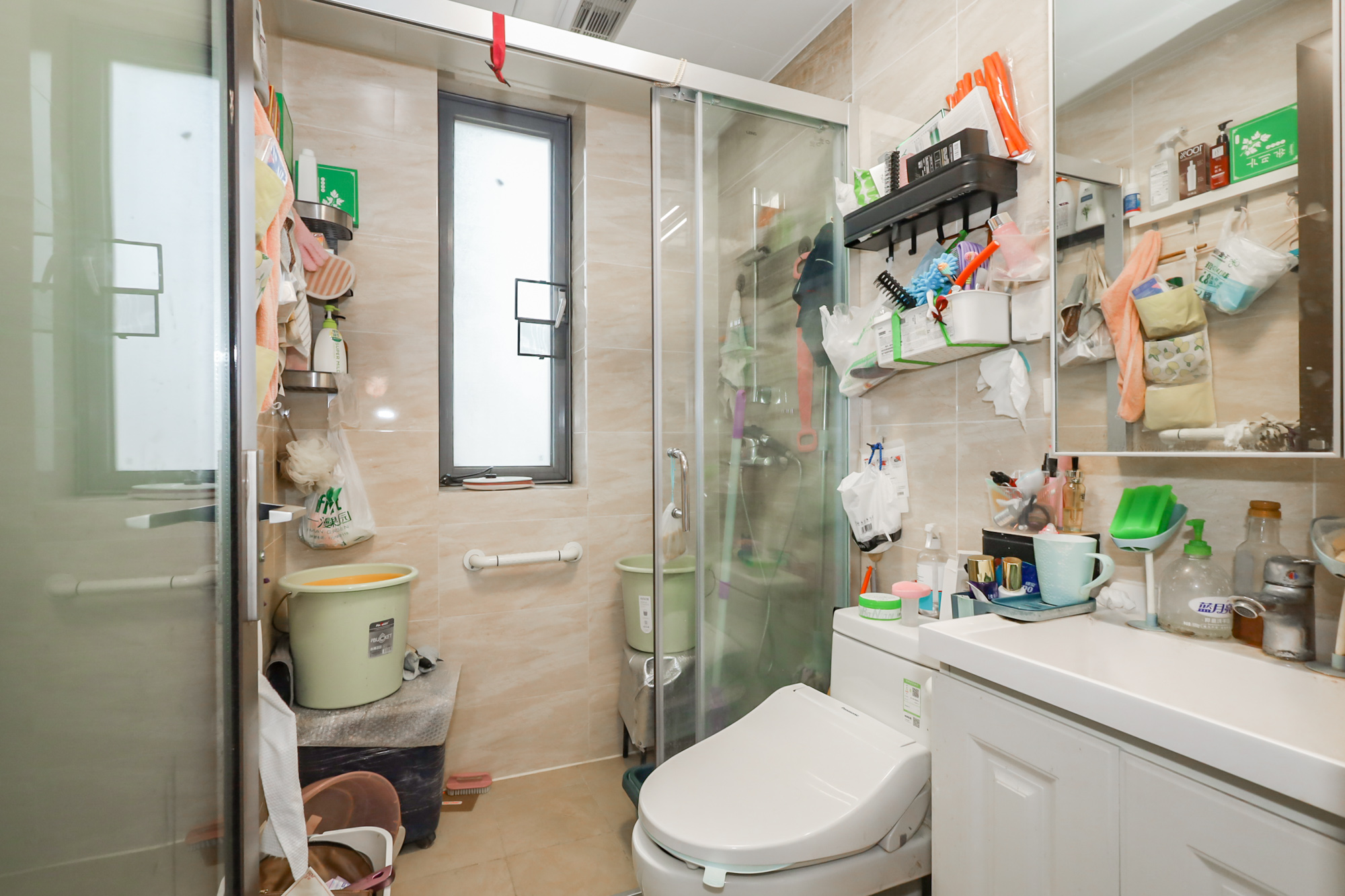 保利天禧C区  4室2厅2卫    218.0万 保利天禧C区  4室2厅2卫    218.0万卫生间