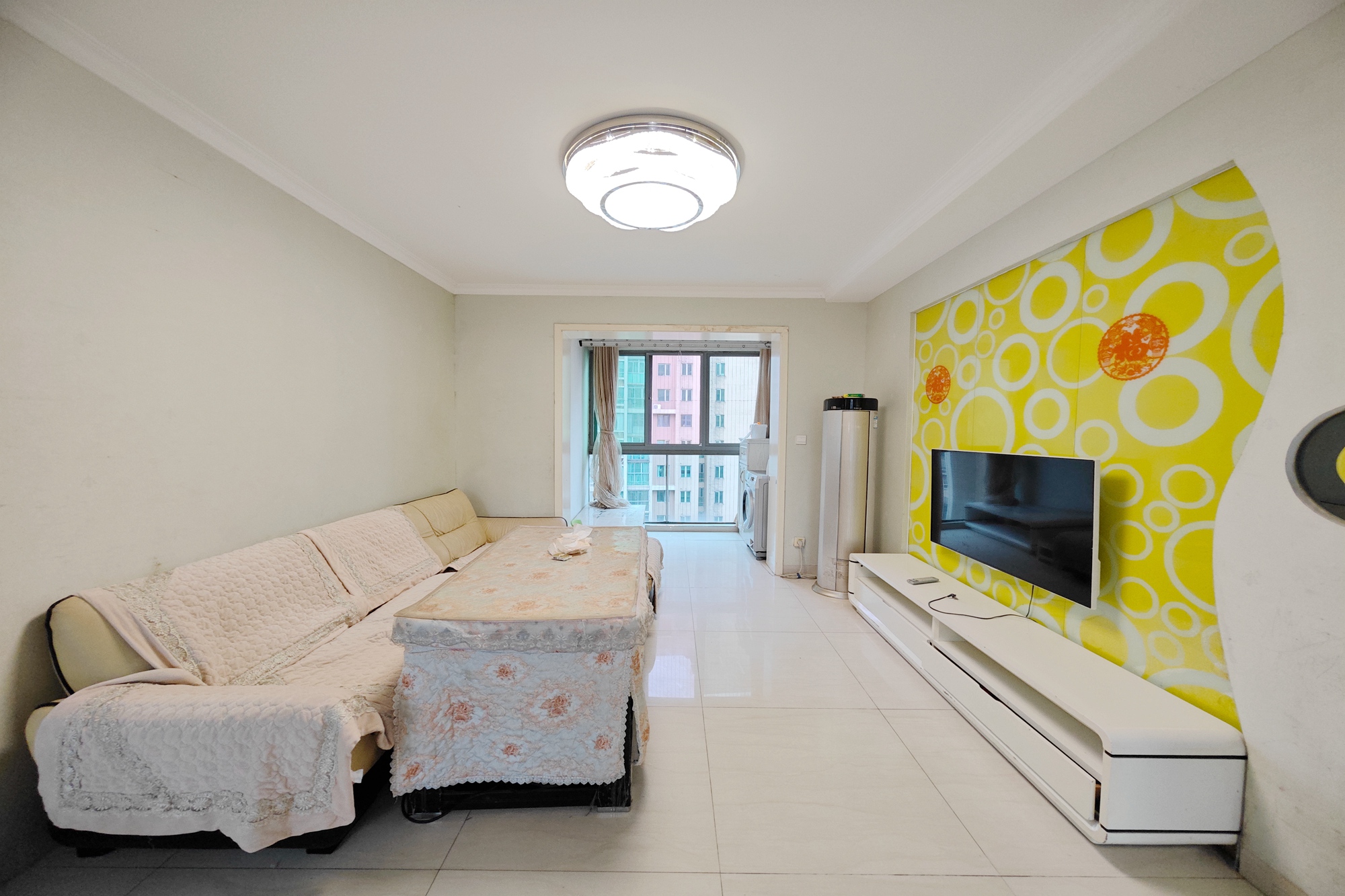 新城新世界一二三期  3室2厅1卫    95.0万 新城新世界一二三期  3室2厅1卫    95.0万客厅