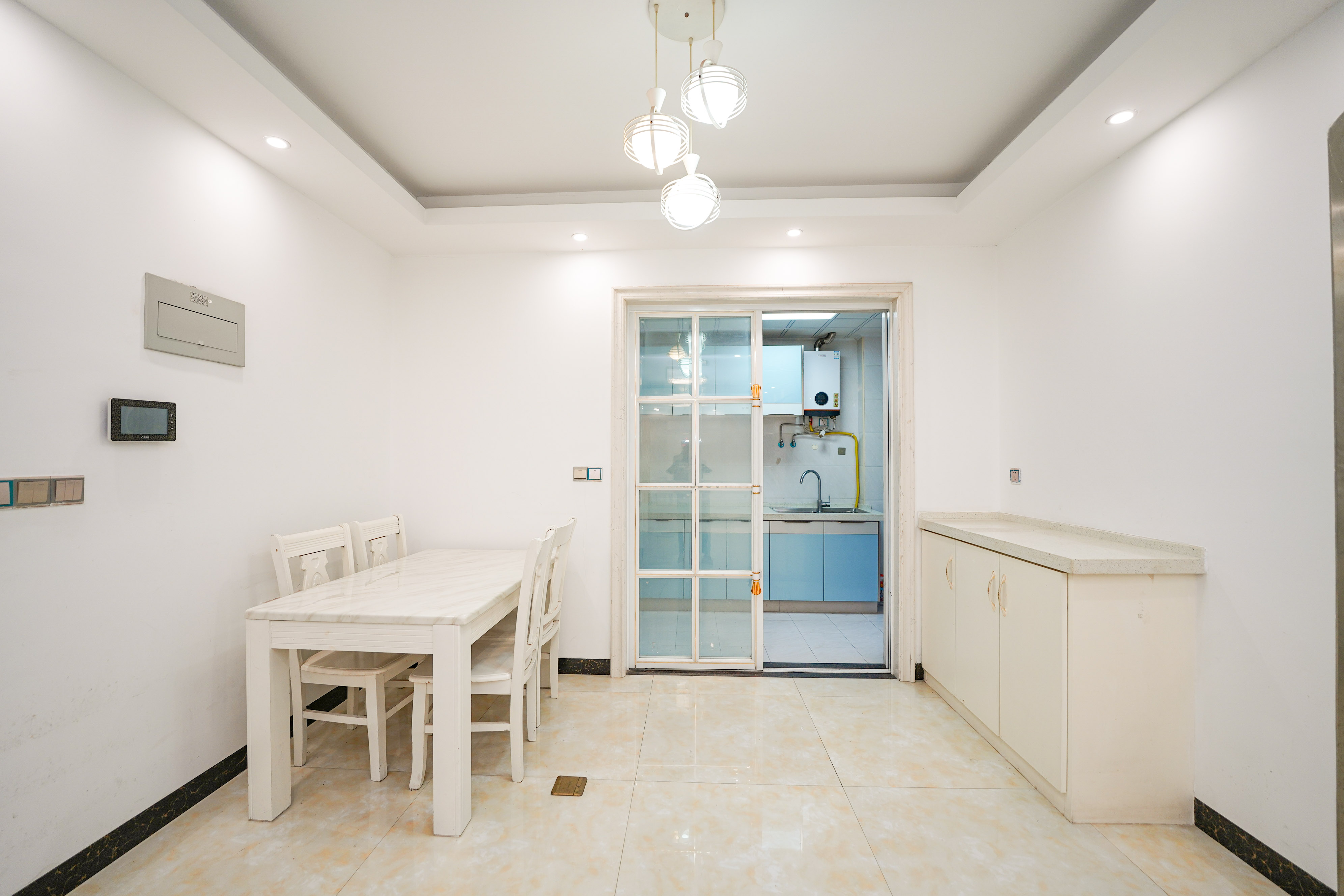 五矿格澜郡  3室2厅1卫    62.0万 五矿格澜郡  3室2厅1卫    62.0万客厅