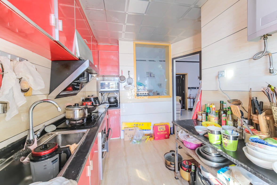 山水湾 3室2厅1卫 58.0万 山水湾 3室2厅1卫 58.0万厨房