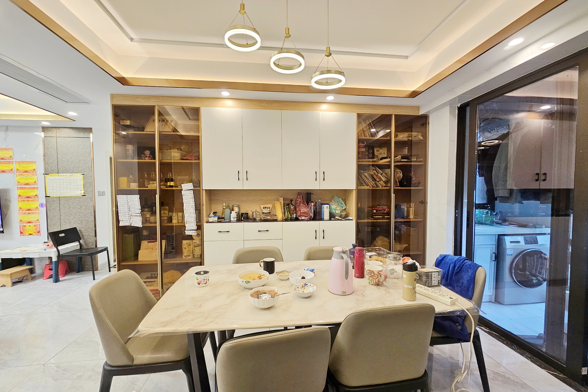 明昇壹城(明昇时代广场)二期 4室2厅2卫 206.0万 明昇壹城(明昇时代广场)二期 4室2厅2卫 206.0万客厅