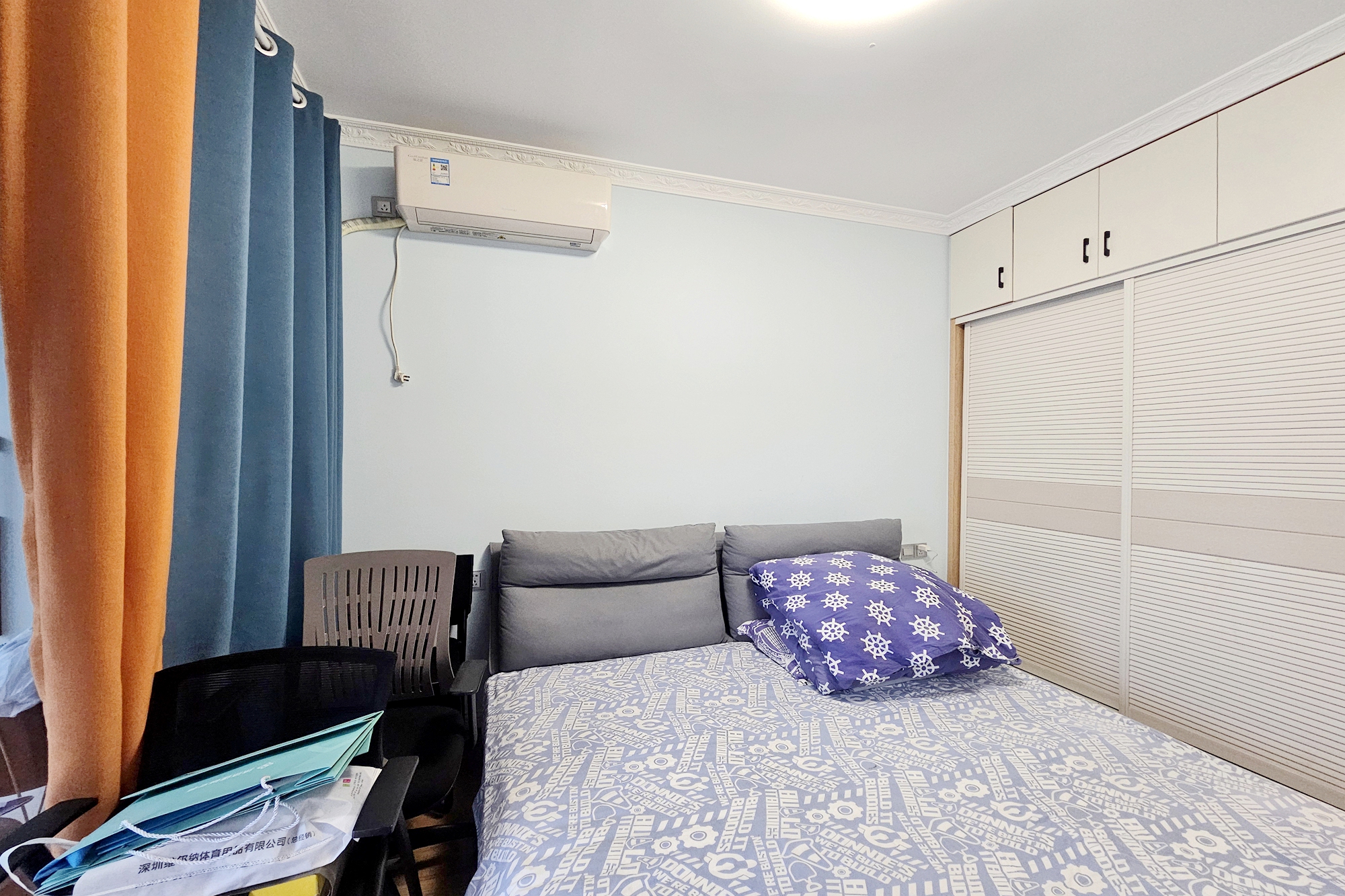 明昇壹城(明昇时代广场)二期 4室2厅2卫 206.0万 明昇壹城(明昇时代广场)二期 4室2厅2卫 206.0万卧室