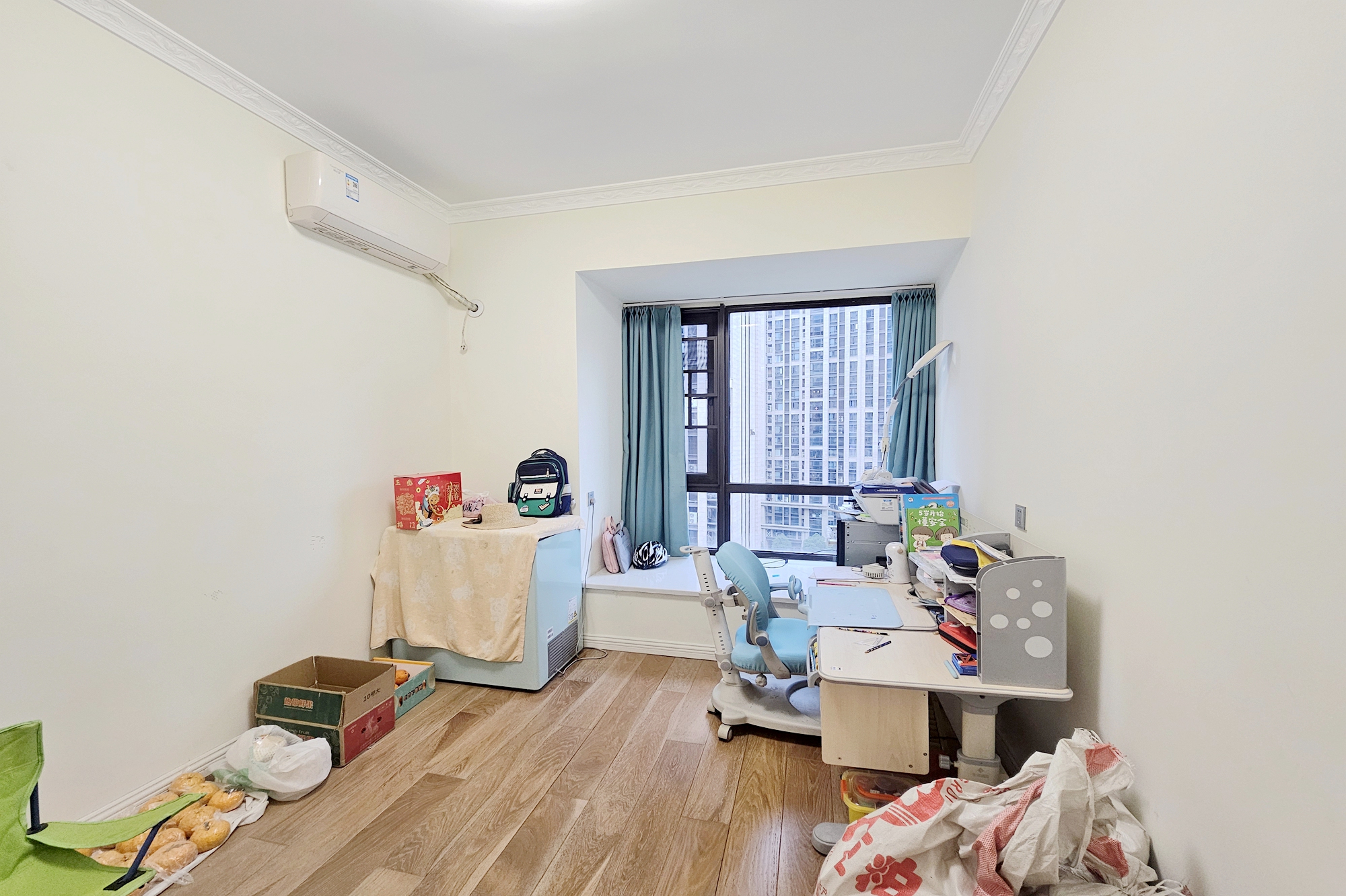 明昇壹城(明昇时代广场)二期 4室2厅2卫 206.0万 明昇壹城(明昇时代广场)二期 4室2厅2卫 206.0万卧室