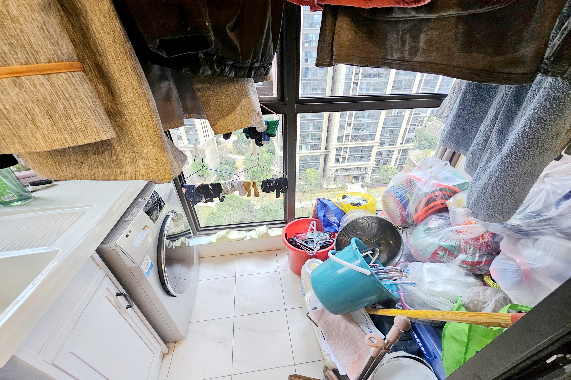 明昇壹城(明昇时代广场)二期 4室2厅2卫 206.0万 明昇壹城(明昇时代广场)二期 4室2厅2卫 206.0万阳台