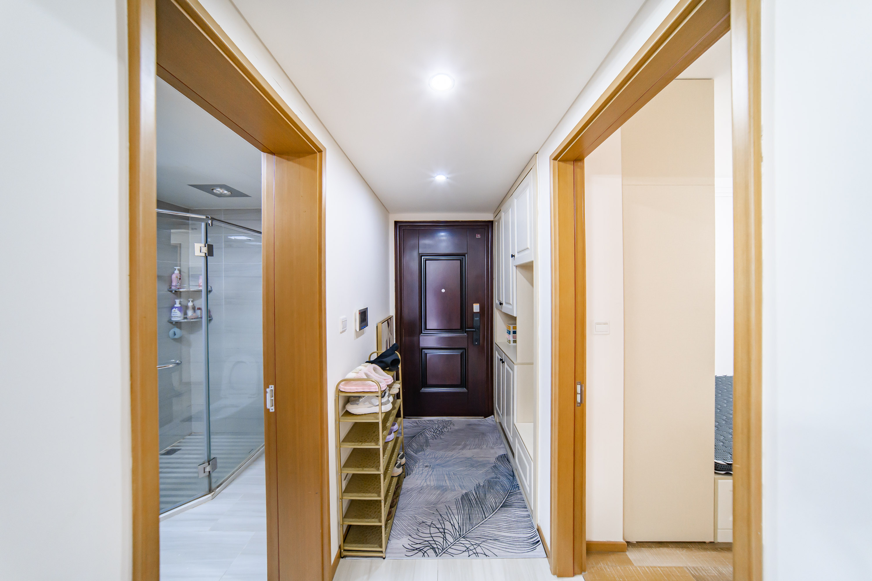 阳光100一期、四五期 2室2厅1卫 88.0万 阳光100一期、四五期 2室2厅1卫 88.0万其他