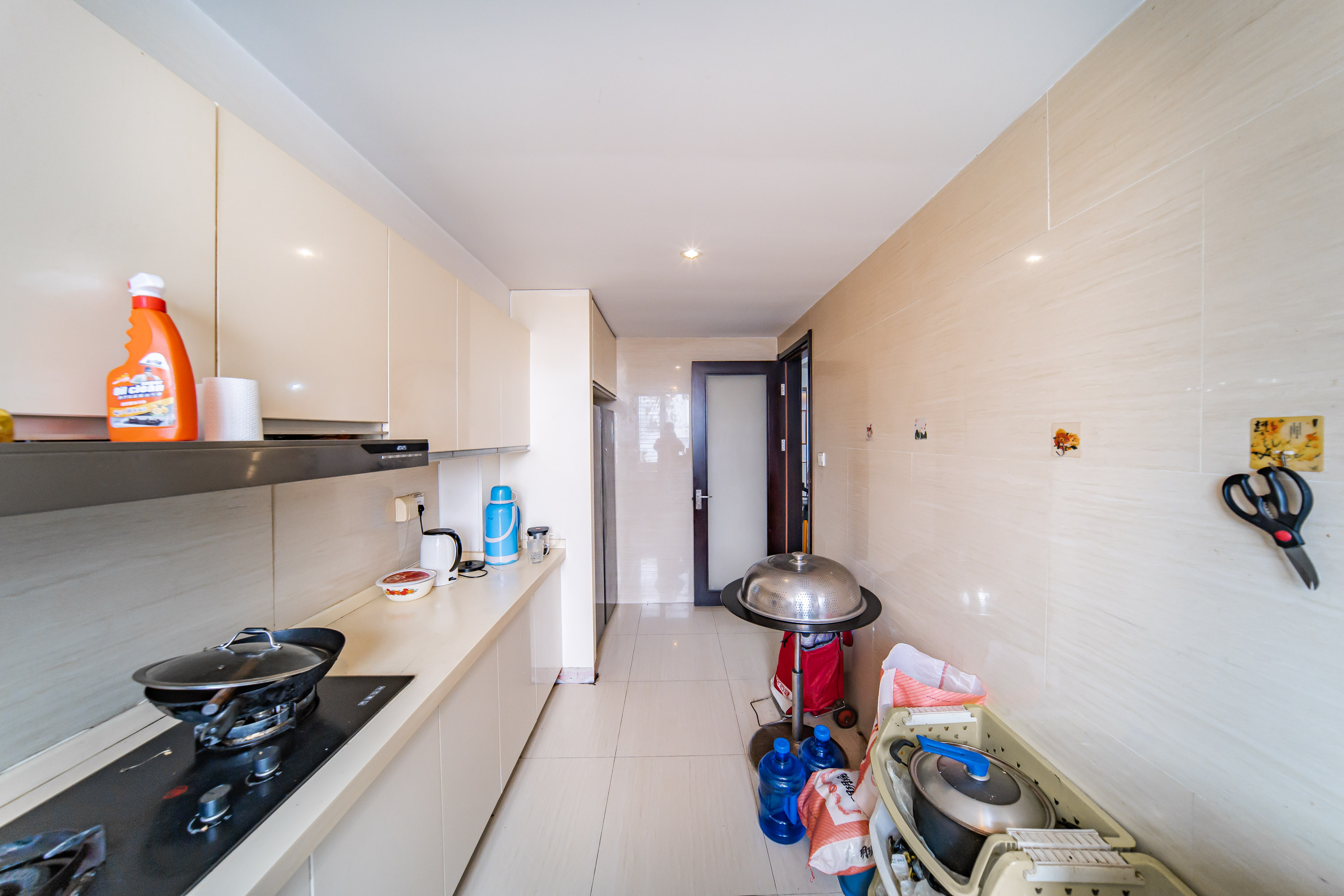 阳光100三期 4室2厅2卫 150.0万 阳光100三期 4室2厅2卫 150.0万厨房