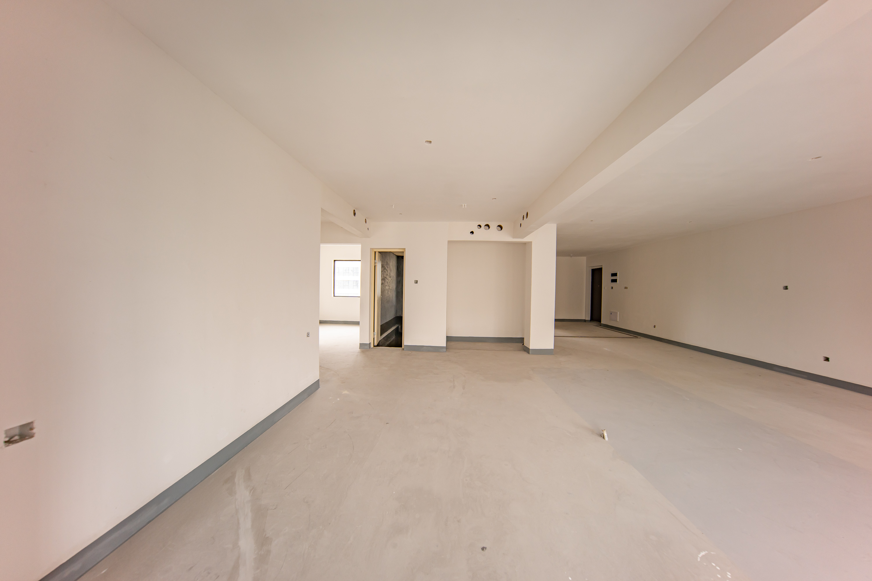 建投象山国际  4室2厅2卫    180.0万卧室