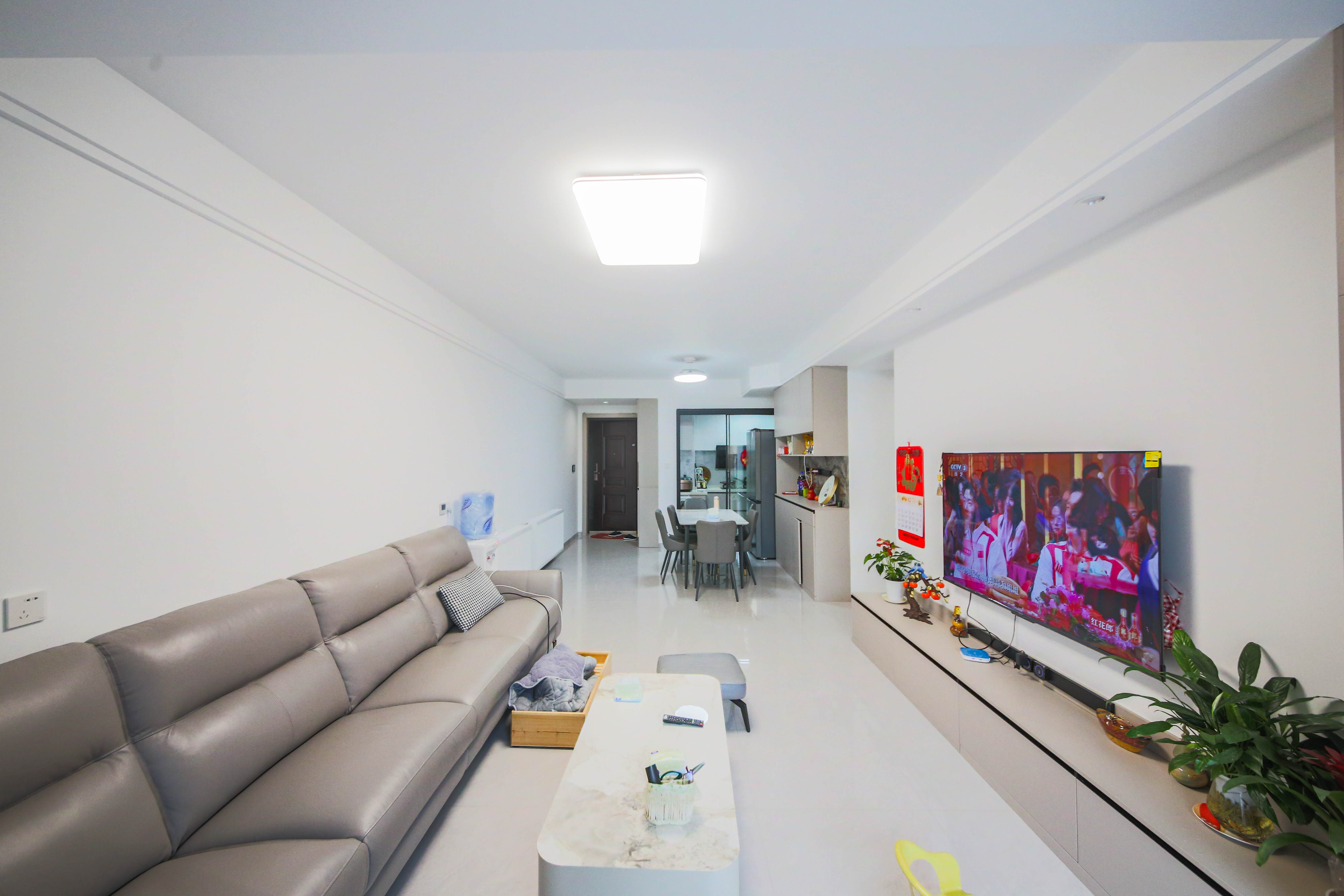 中建钰和城  3室2厅2卫   176.00万客厅