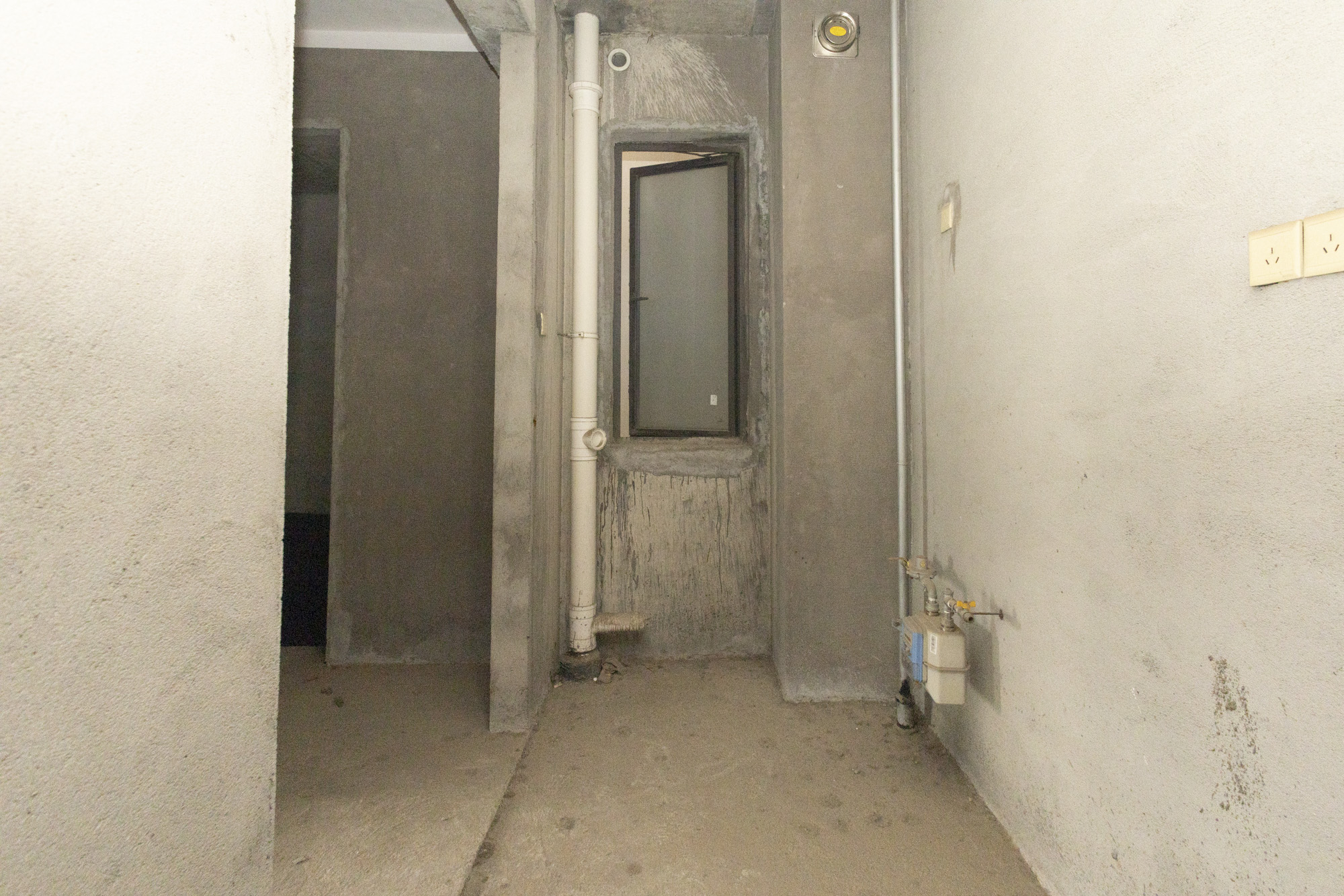 绿地海外滩一期  2室2厅1卫    37.0万 绿地海外滩一期  2室2厅1卫    37.0万厨房