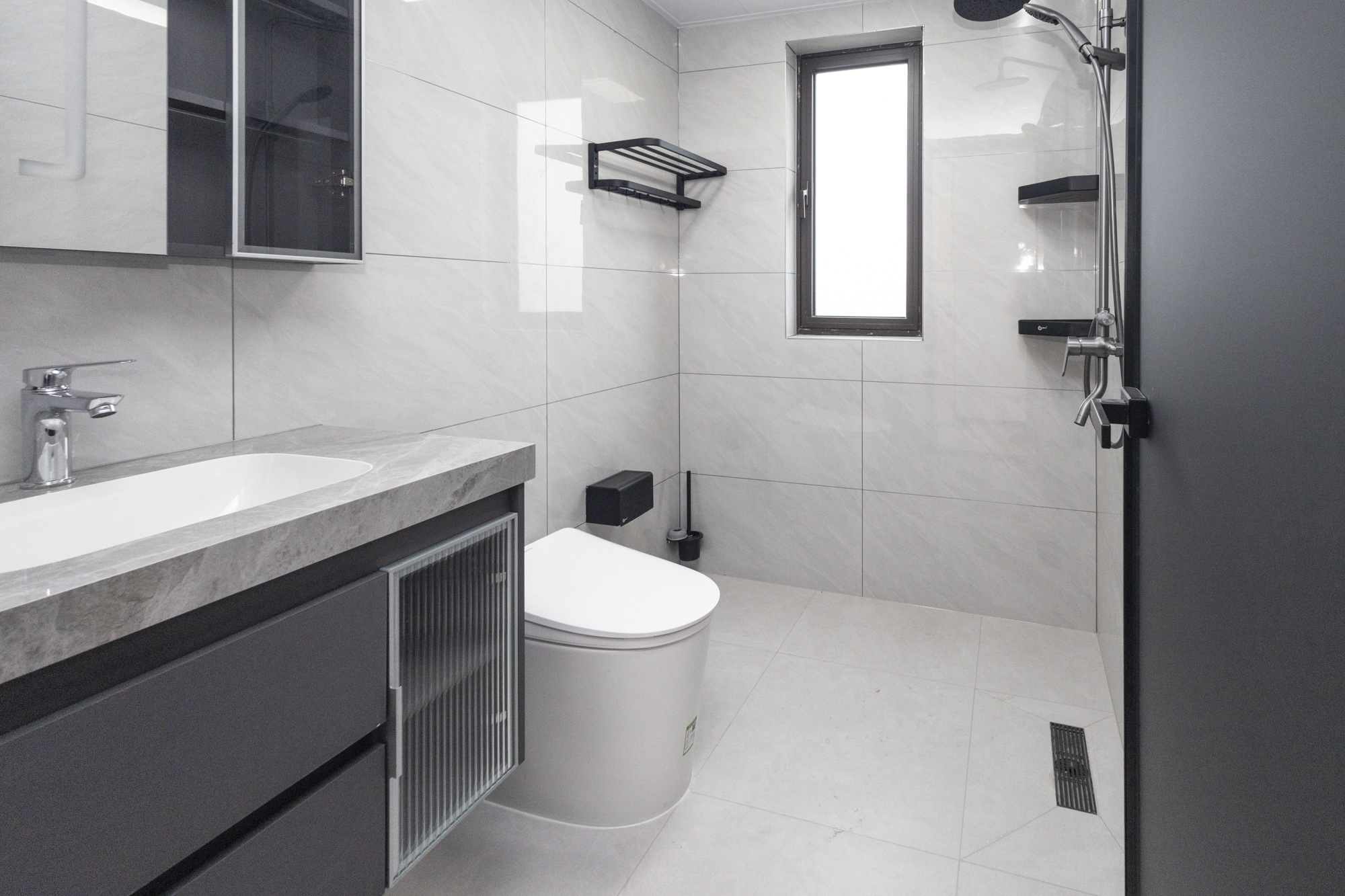 保利堂悦 4室2厅2卫 125.0万 保利堂悦 4室2厅2卫 125.0万卫生间