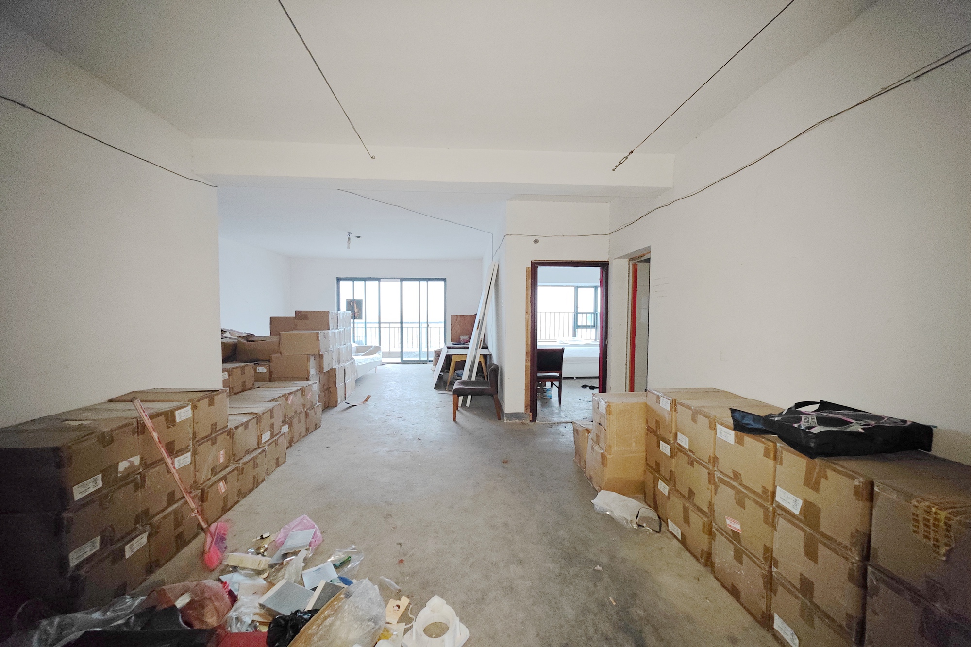锦绣世纪  4室2厅2卫   125.00万客厅