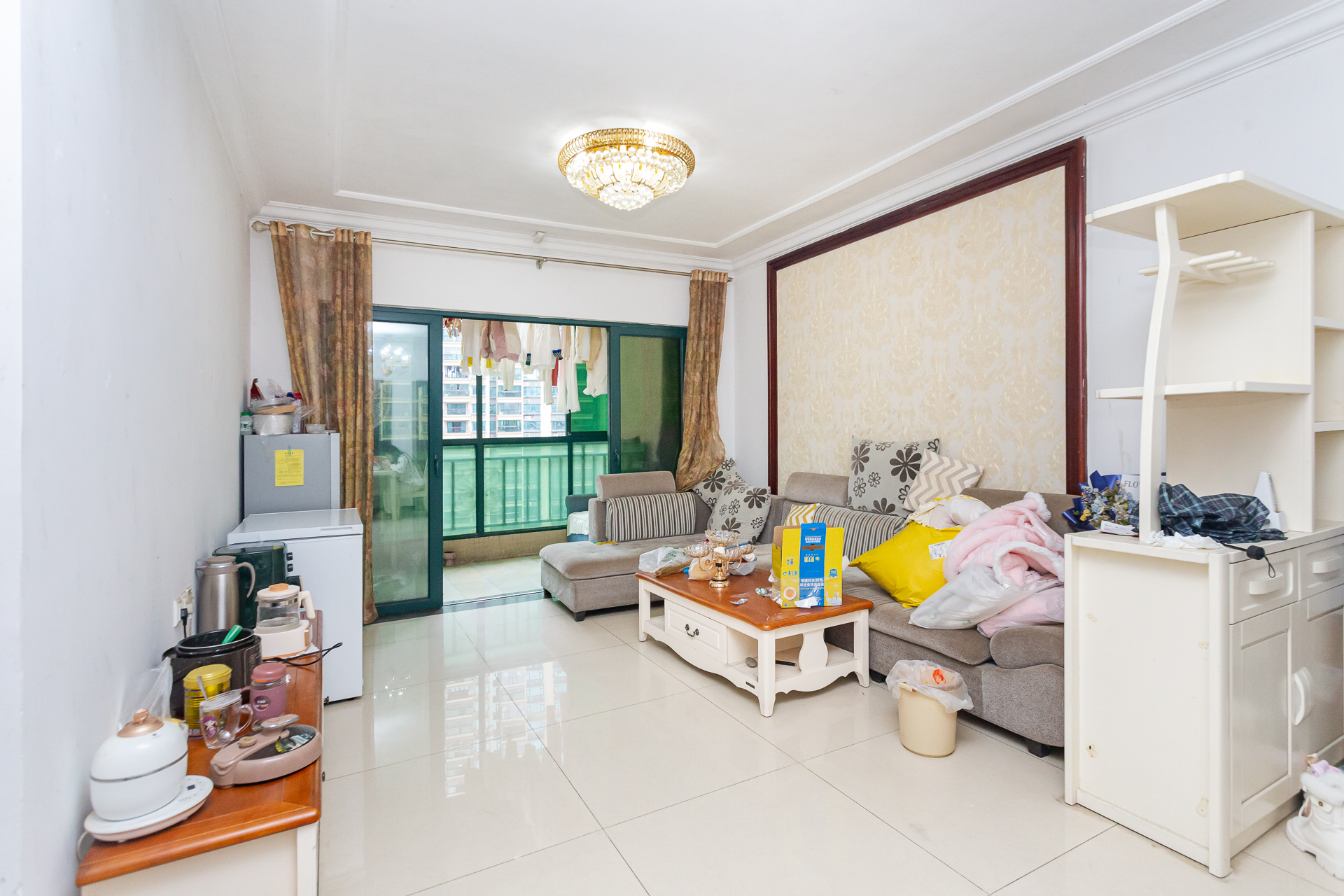 恒大名都 3室2厅1卫 57.8万 恒大名都 3室2厅1卫 57.8万客厅