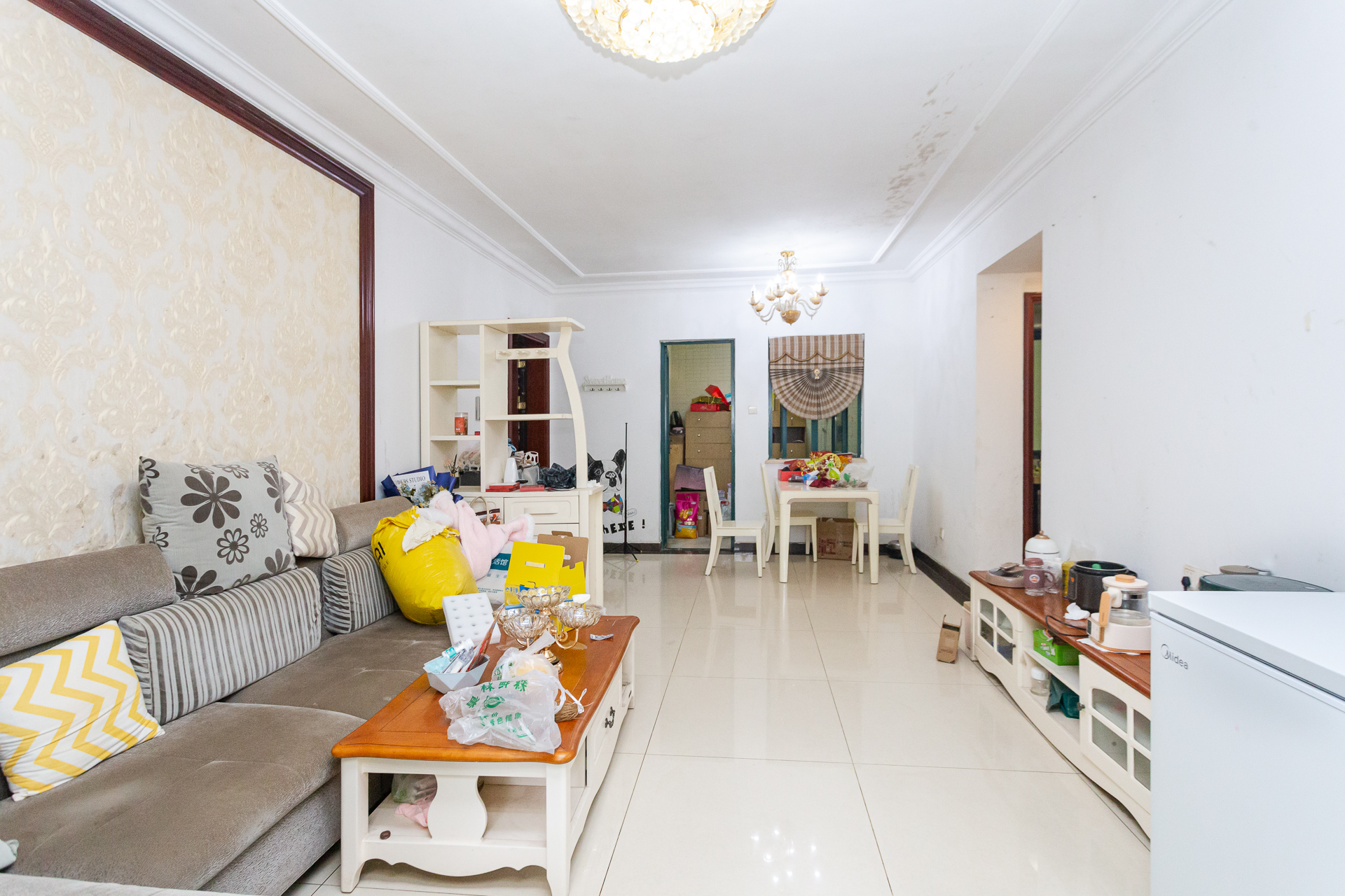 恒大名都 3室2厅1卫 57.8万 恒大名都 3室2厅1卫 57.8万客厅