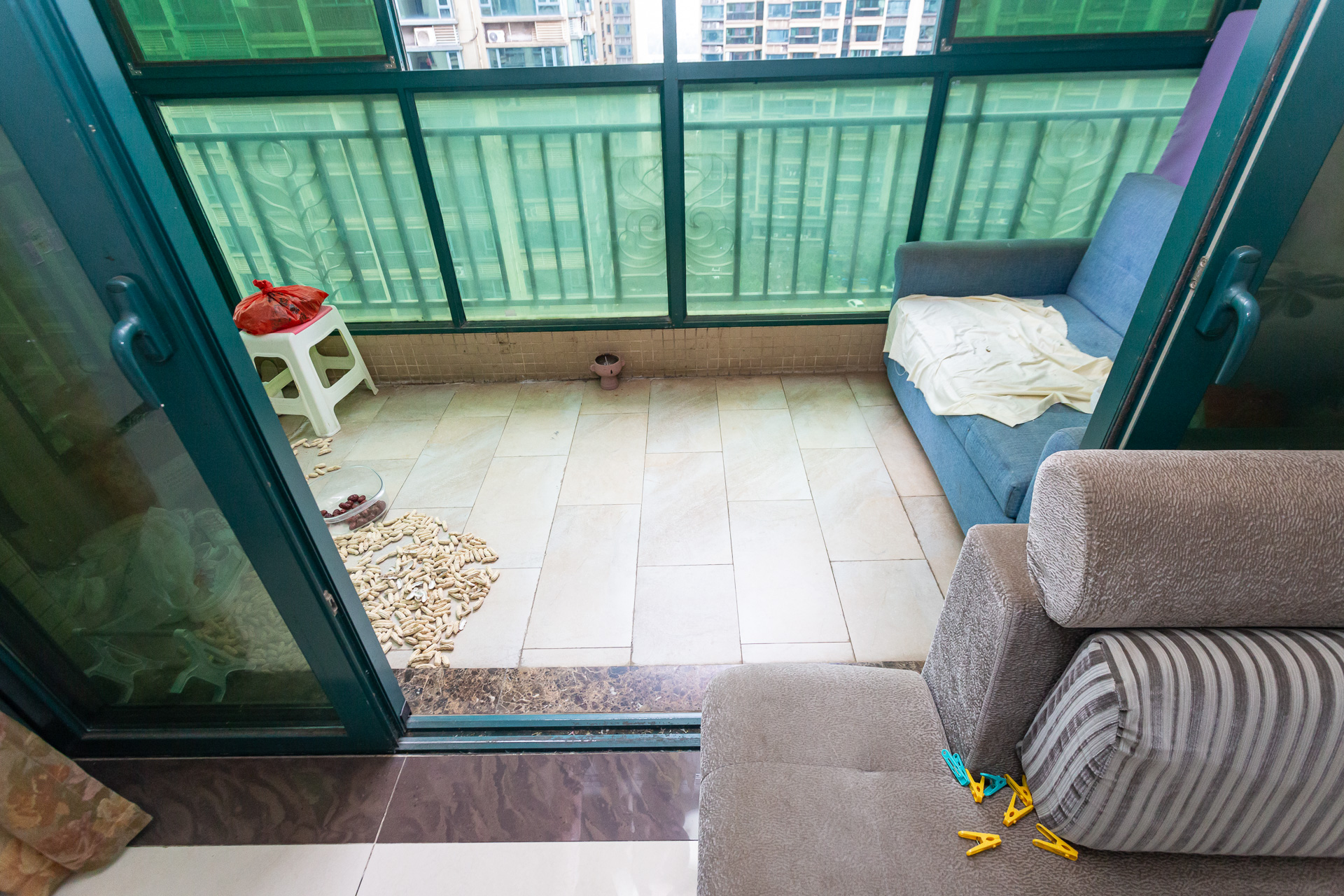 恒大名都 3室2厅1卫 57.8万 恒大名都 3室2厅1卫 57.8万阳台