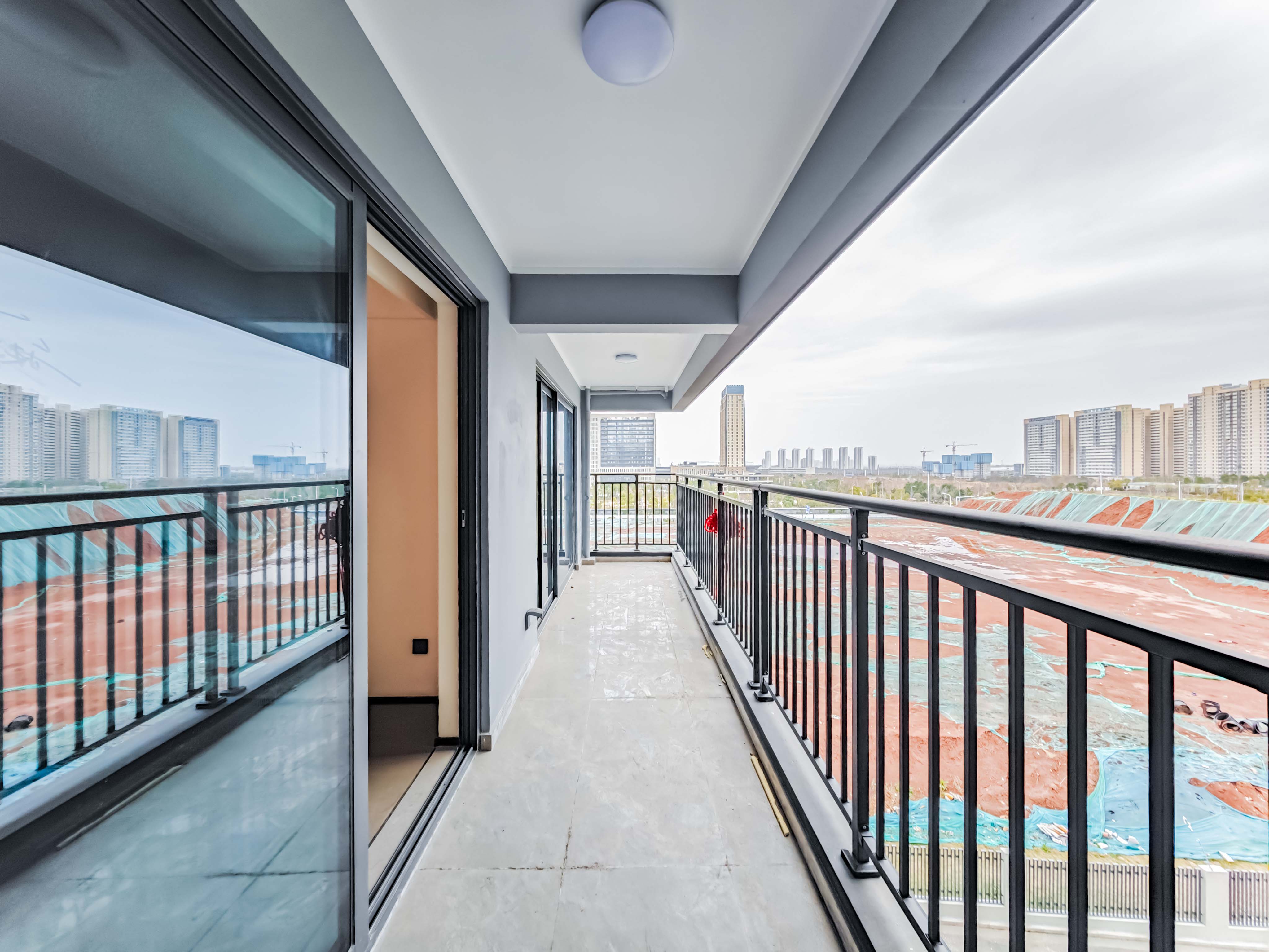 轨道万科悦府  4室2厅2卫    185.0万 轨道万科悦府  4室2厅2卫    185.0万其他