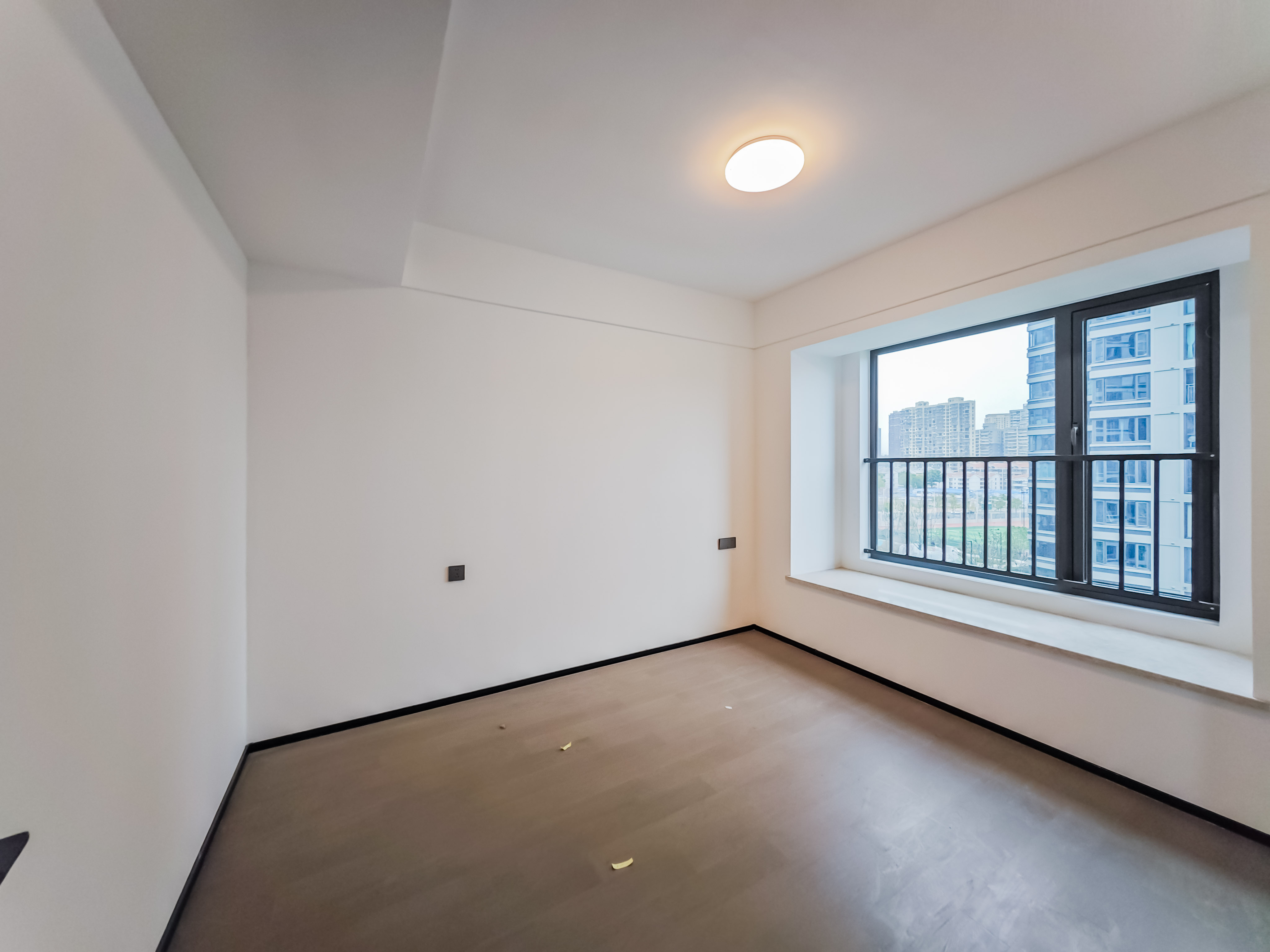 轨道万科悦府  4室2厅2卫    185.0万 轨道万科悦府  4室2厅2卫    185.0万卧室