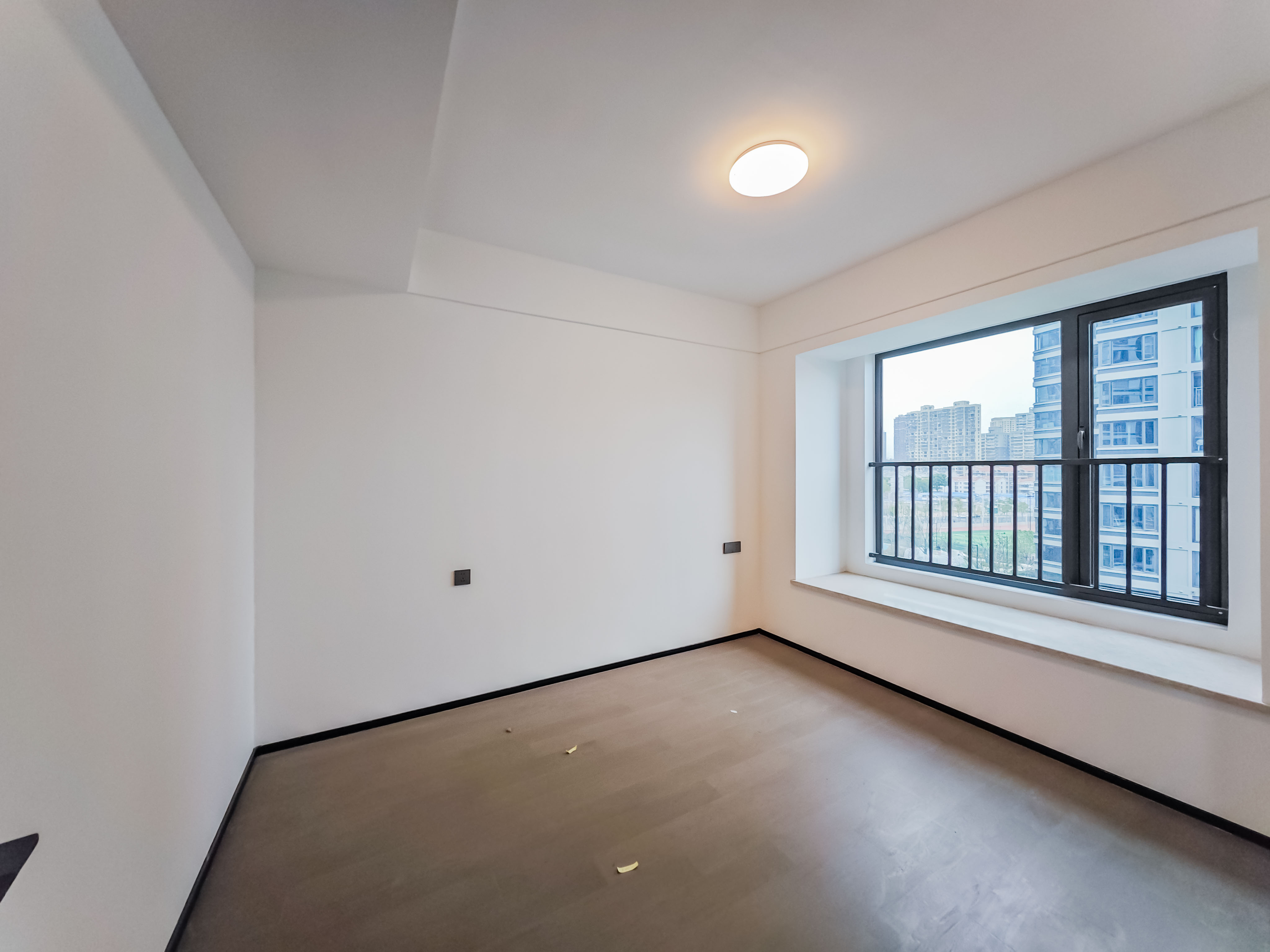 轨道万科悦府  4室2厅2卫    185.0万 轨道万科悦府  4室2厅2卫    185.0万卧室