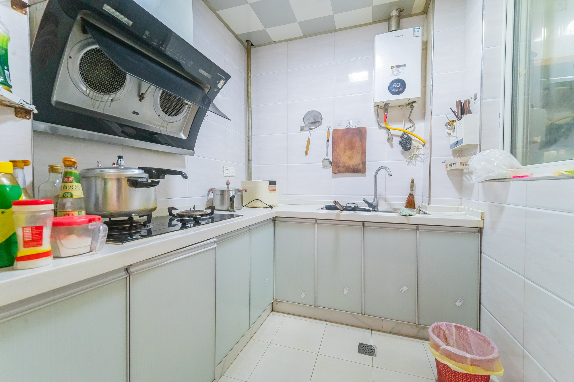 东方航标 2室2厅1卫 45.0万 东方航标 2室2厅1卫 45.0万厨房