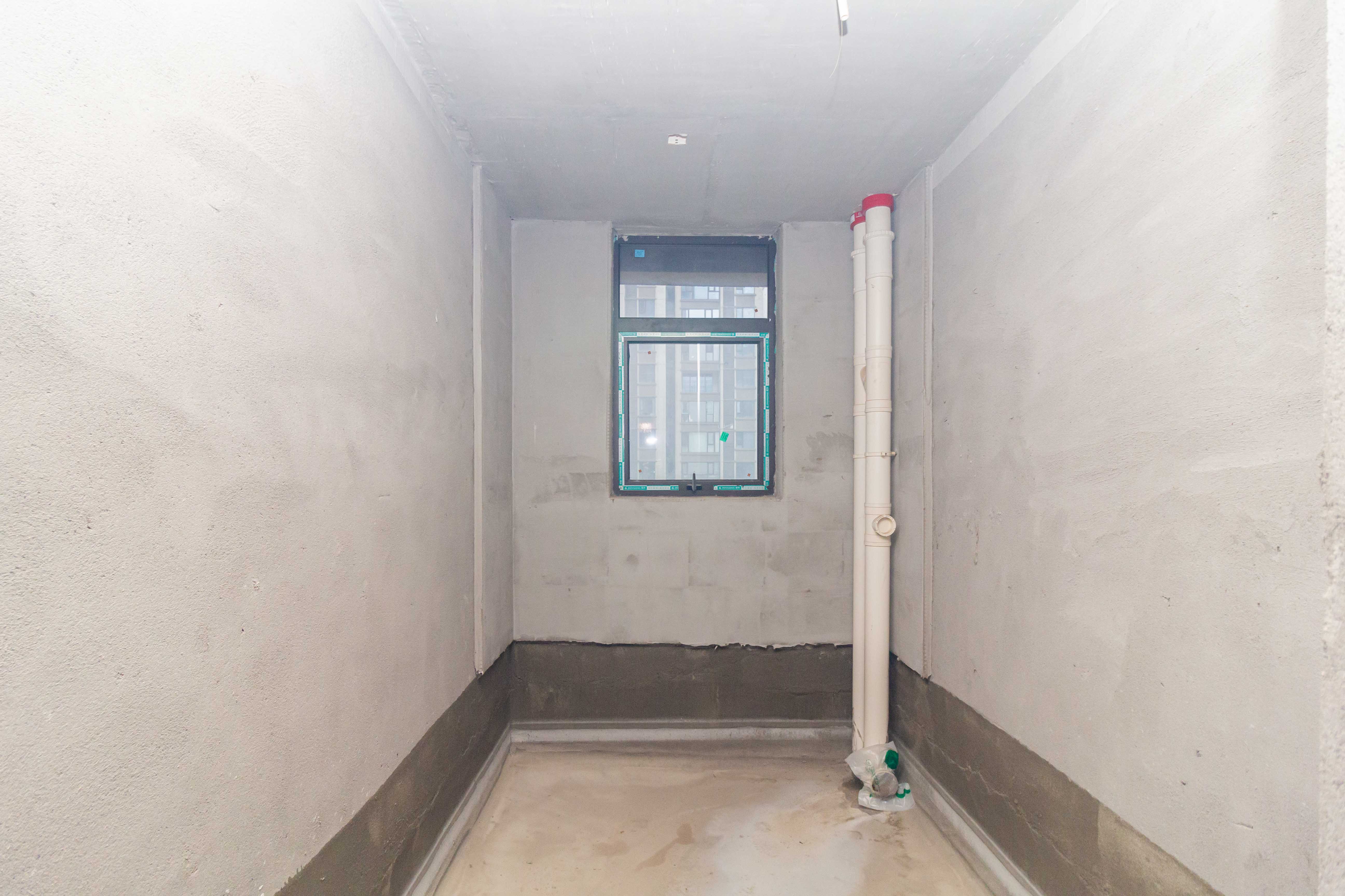 金广星苑  4室2厅2卫    93.0万 金广星苑  4室2厅2卫    93.0万卫生间