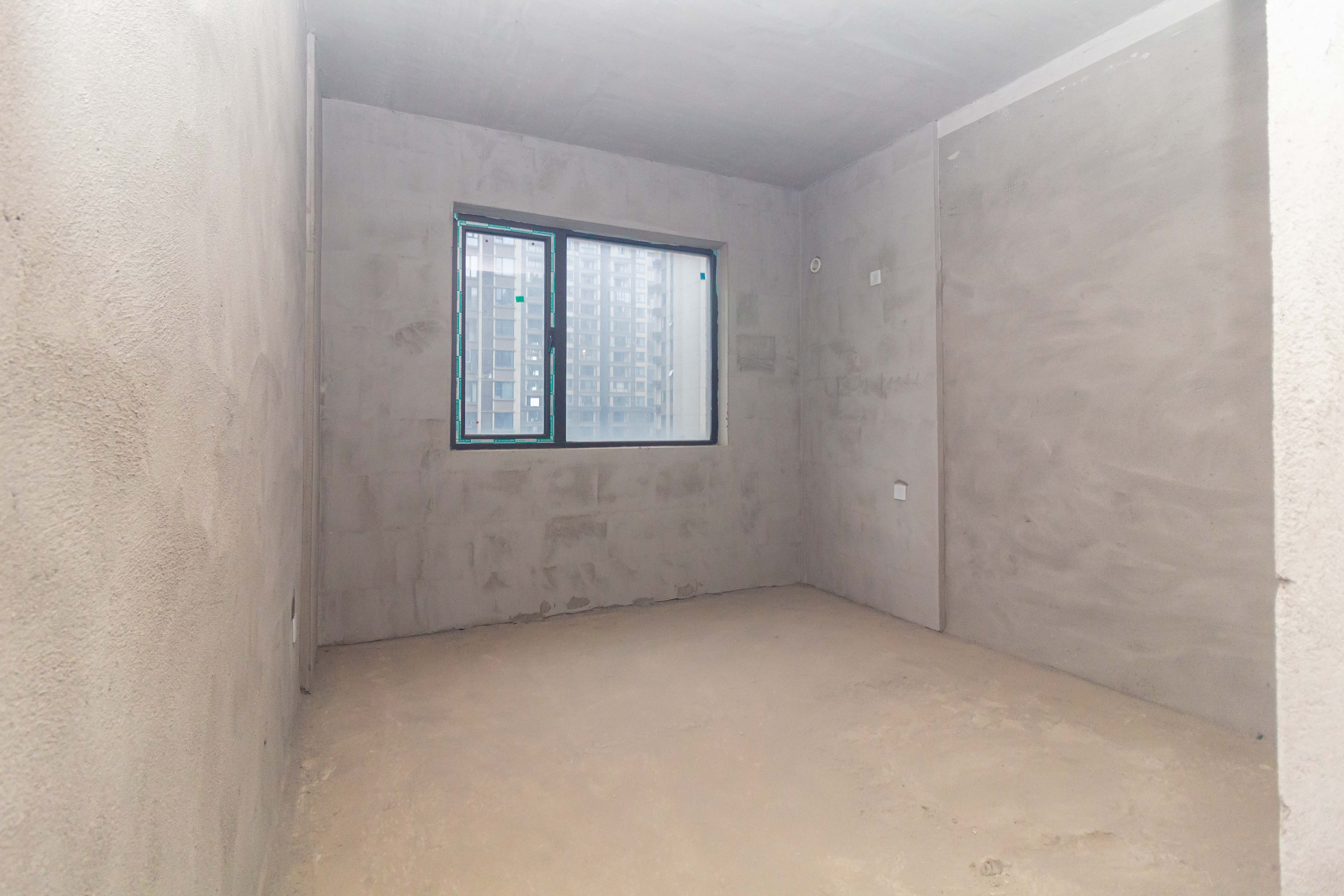 金广星苑  4室2厅2卫    93.0万卧室