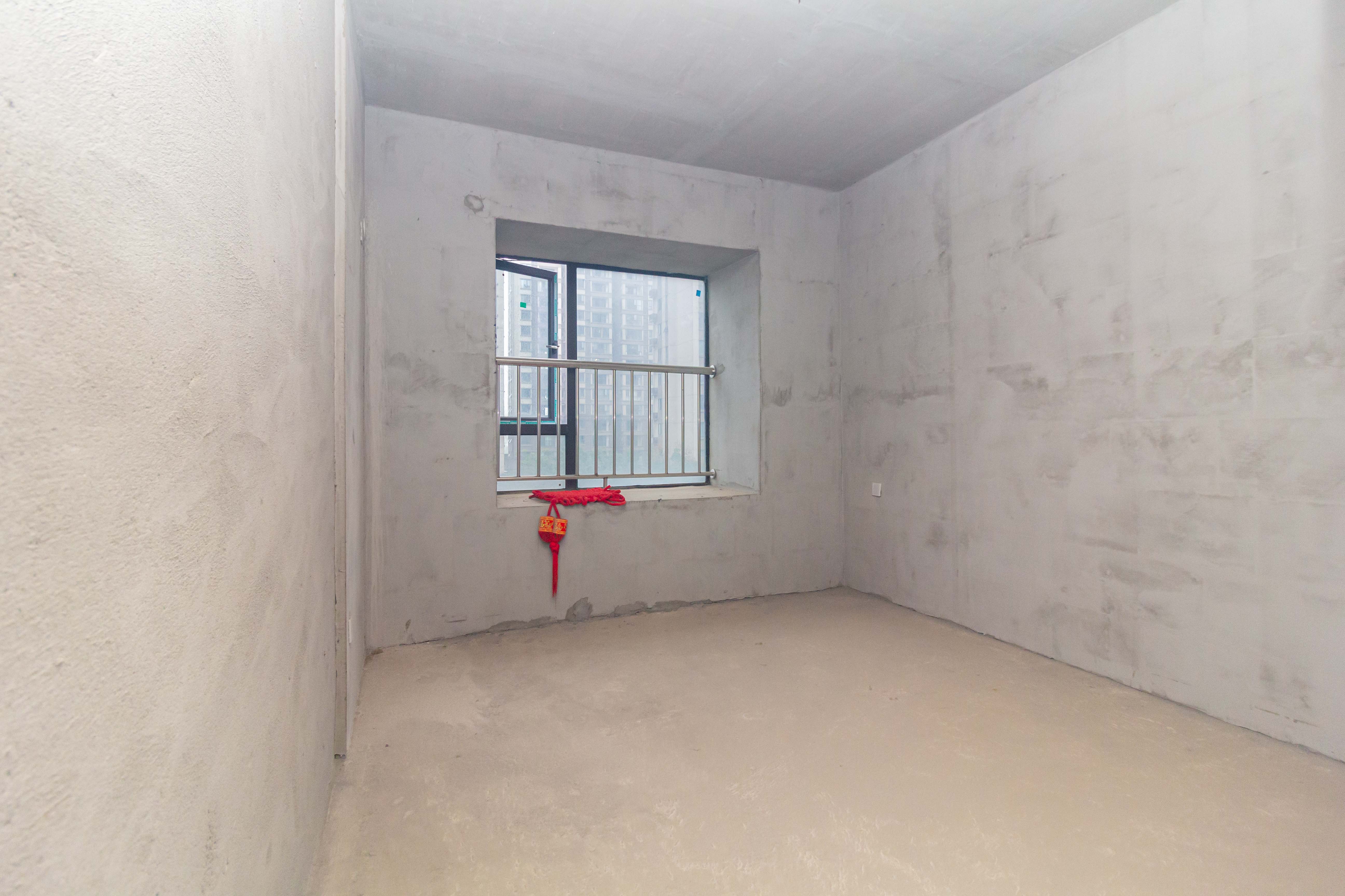 金广星苑  4室2厅2卫    93.0万卧室