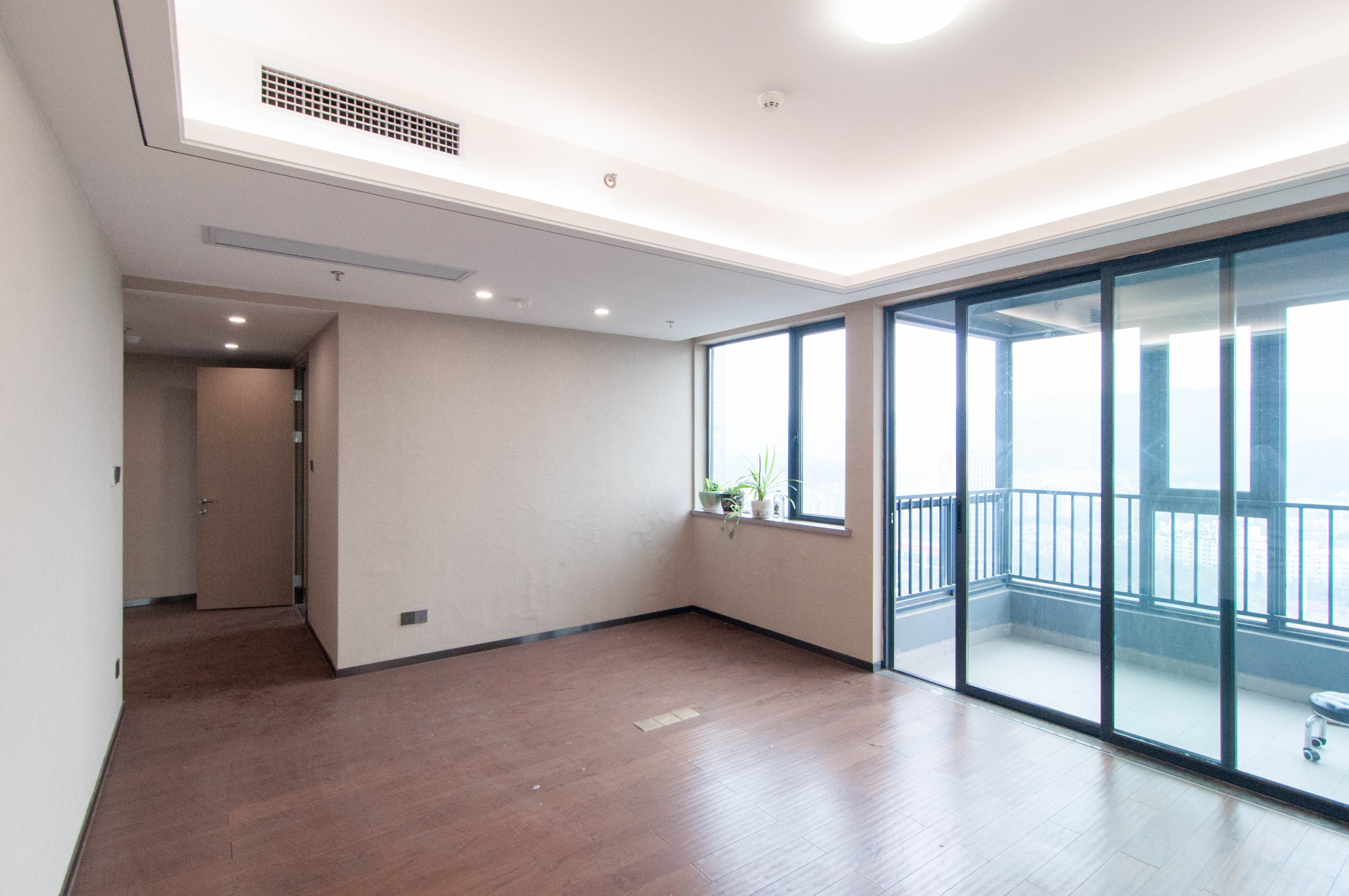 旭辉都会山  4室2厅3卫   400.00万其他