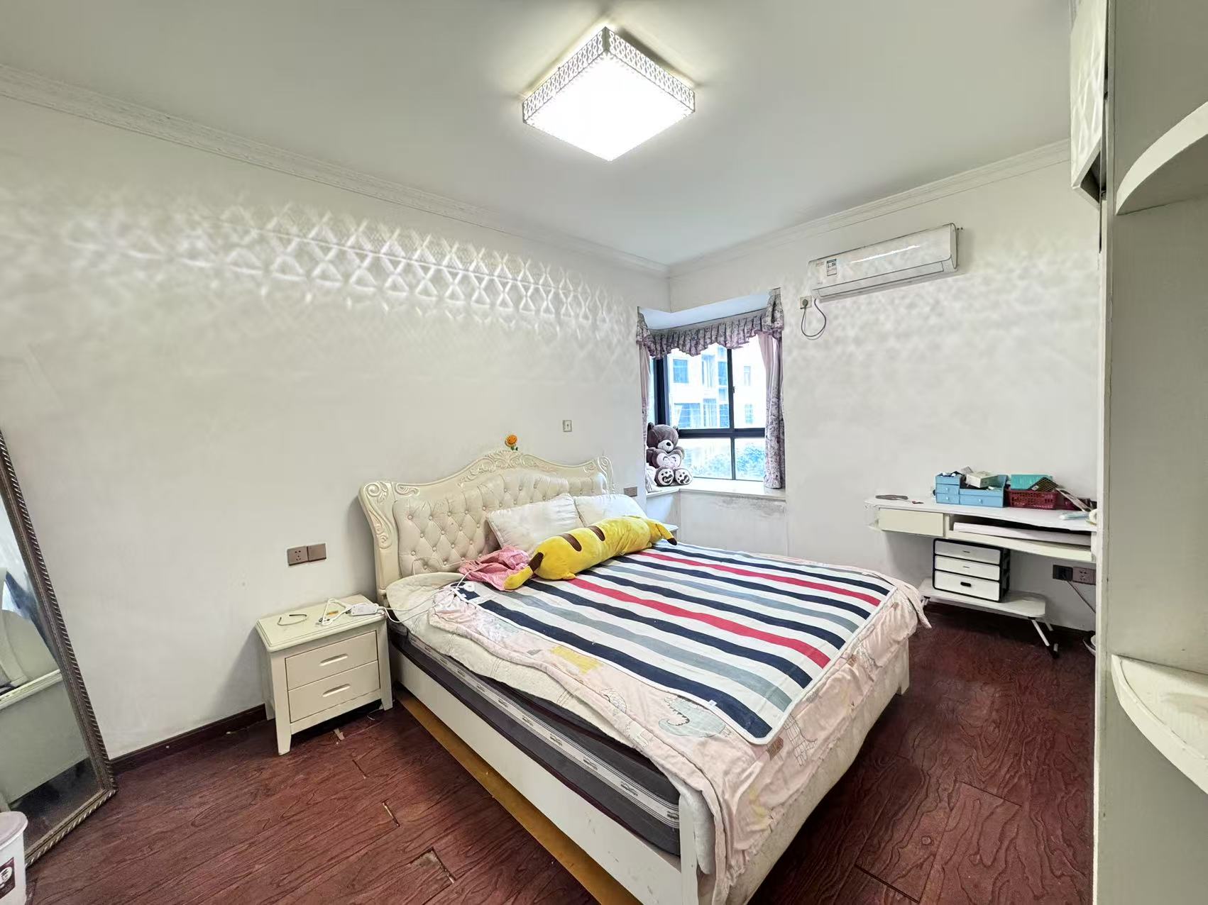 金碧花园 3室2厅2卫 72.0万 金碧花园 3室2厅2卫 72.0万室内图