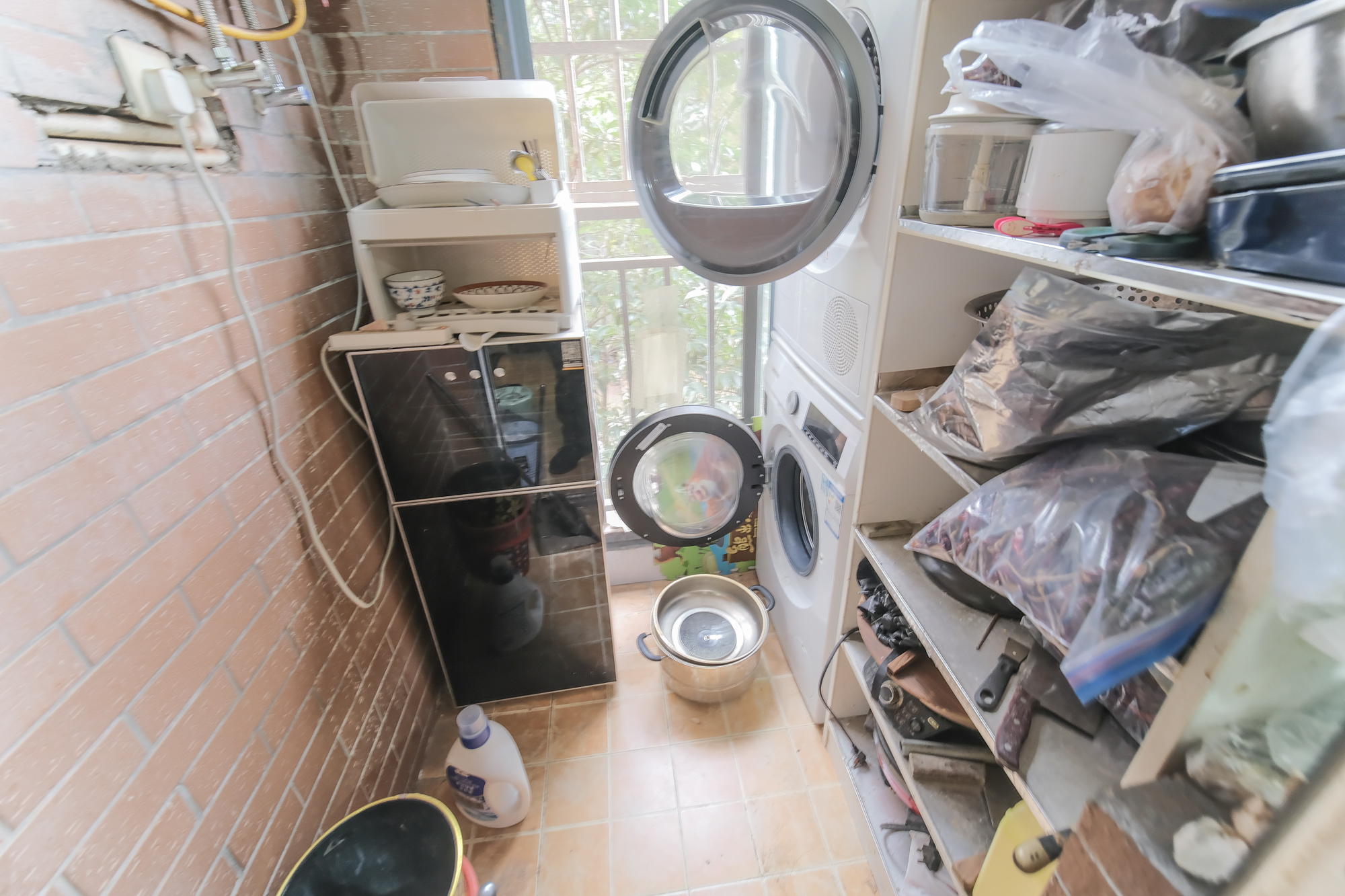 山水湾  3室2厅1卫    60.0万 山水湾  3室2厅1卫    60.0万阳台