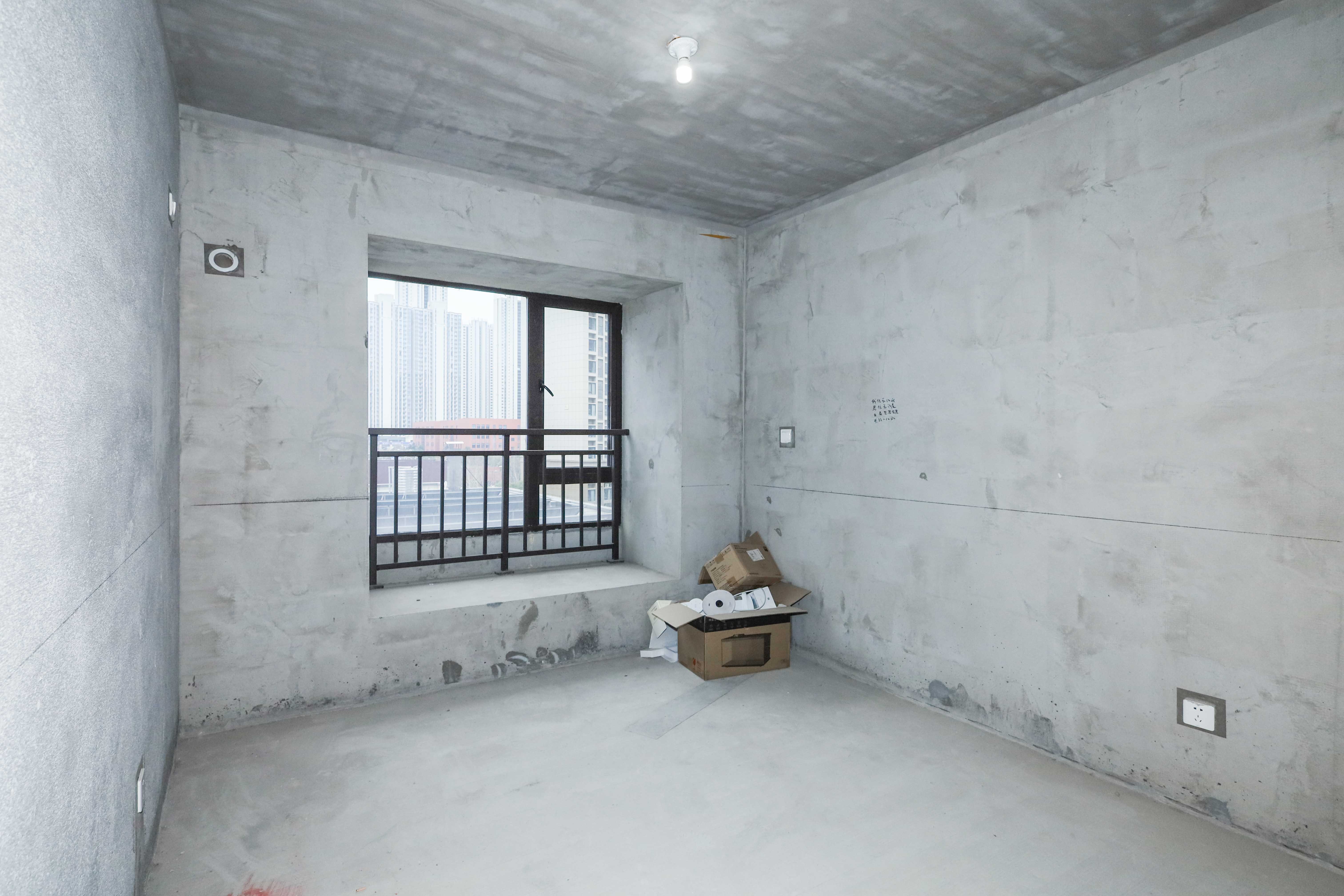 中国铁建梅溪青秀三期  3室2厅2卫    138.0万卧室