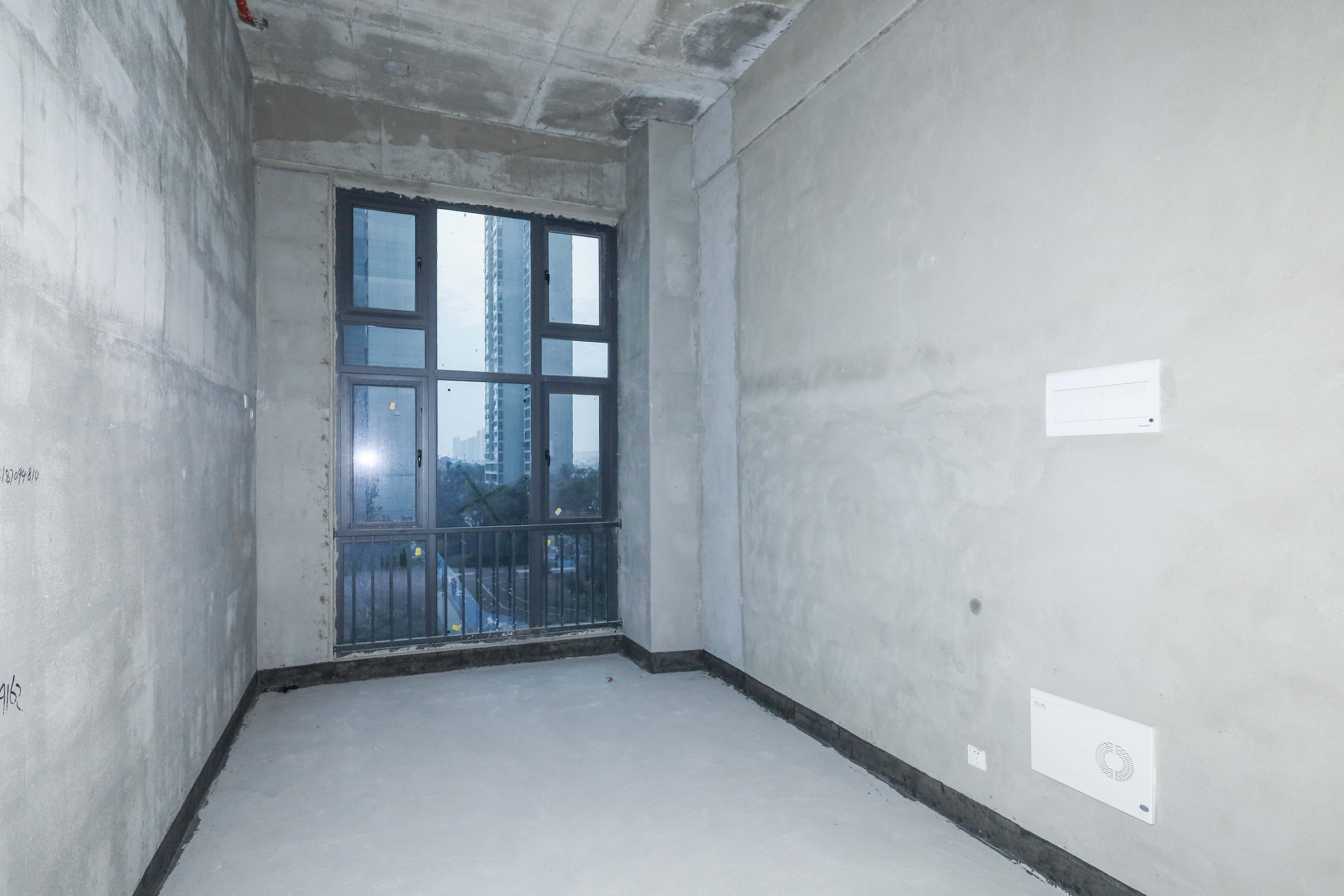 中国铁建湘语梅溪  1室1厅1卫   49.00万客厅
