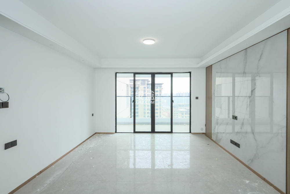 汉唐世家二期  3室2厅1卫    88.0万