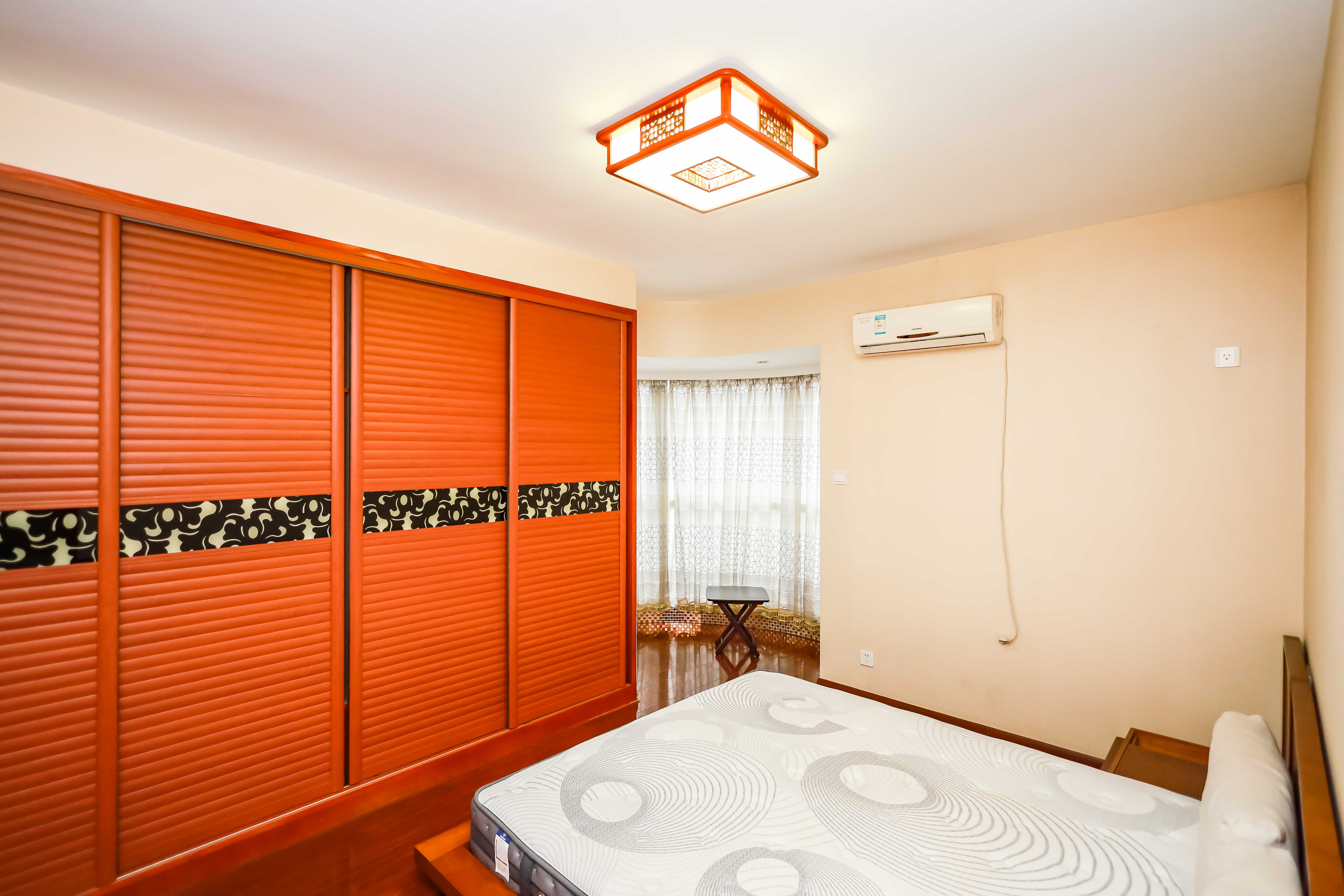 永祺西京  3室2厅2卫    158.0万卧室