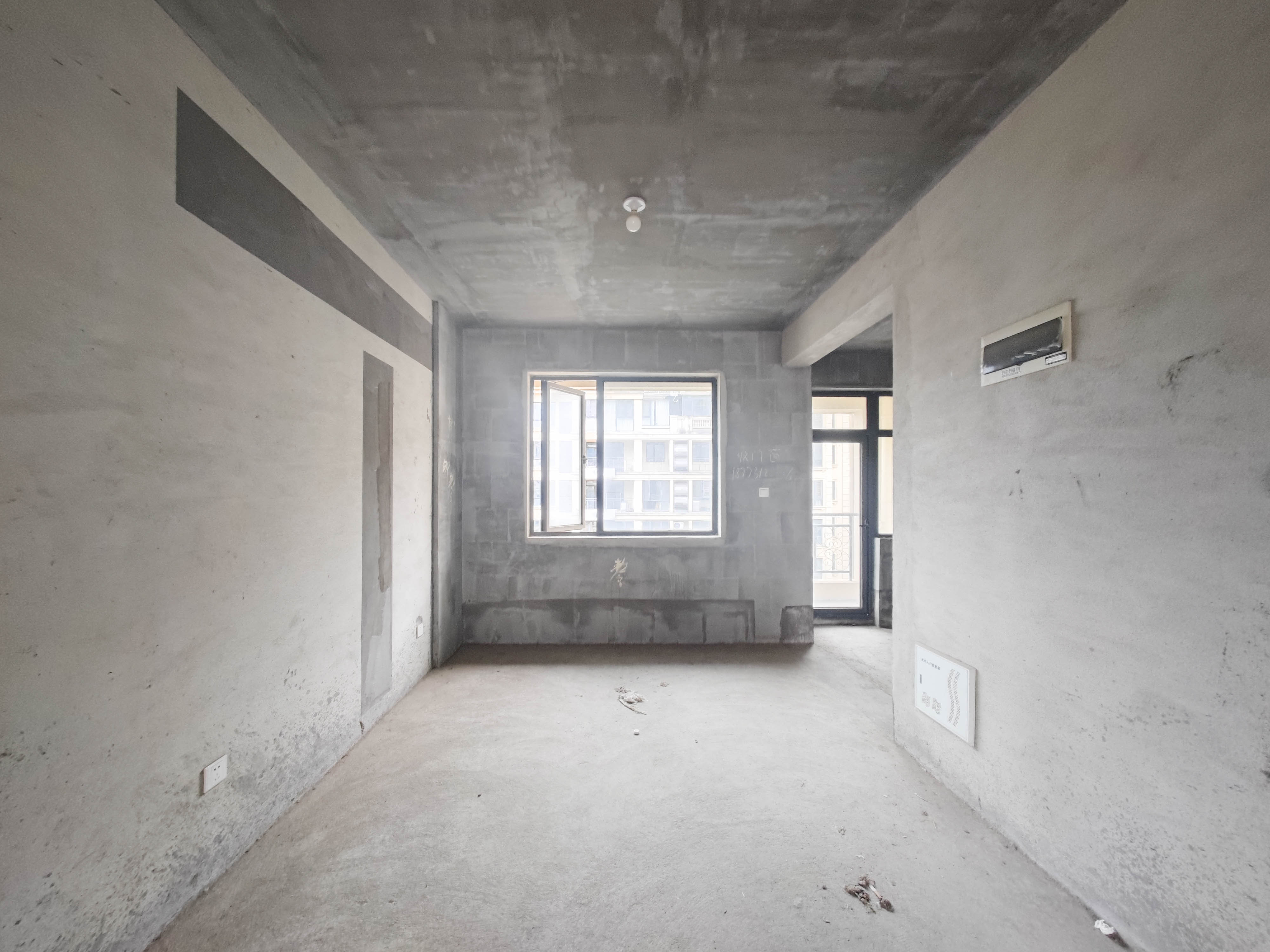 五矿万境园 4室2厅2卫 159.0万 五矿万境园 4室2厅2卫 159.0万卧室