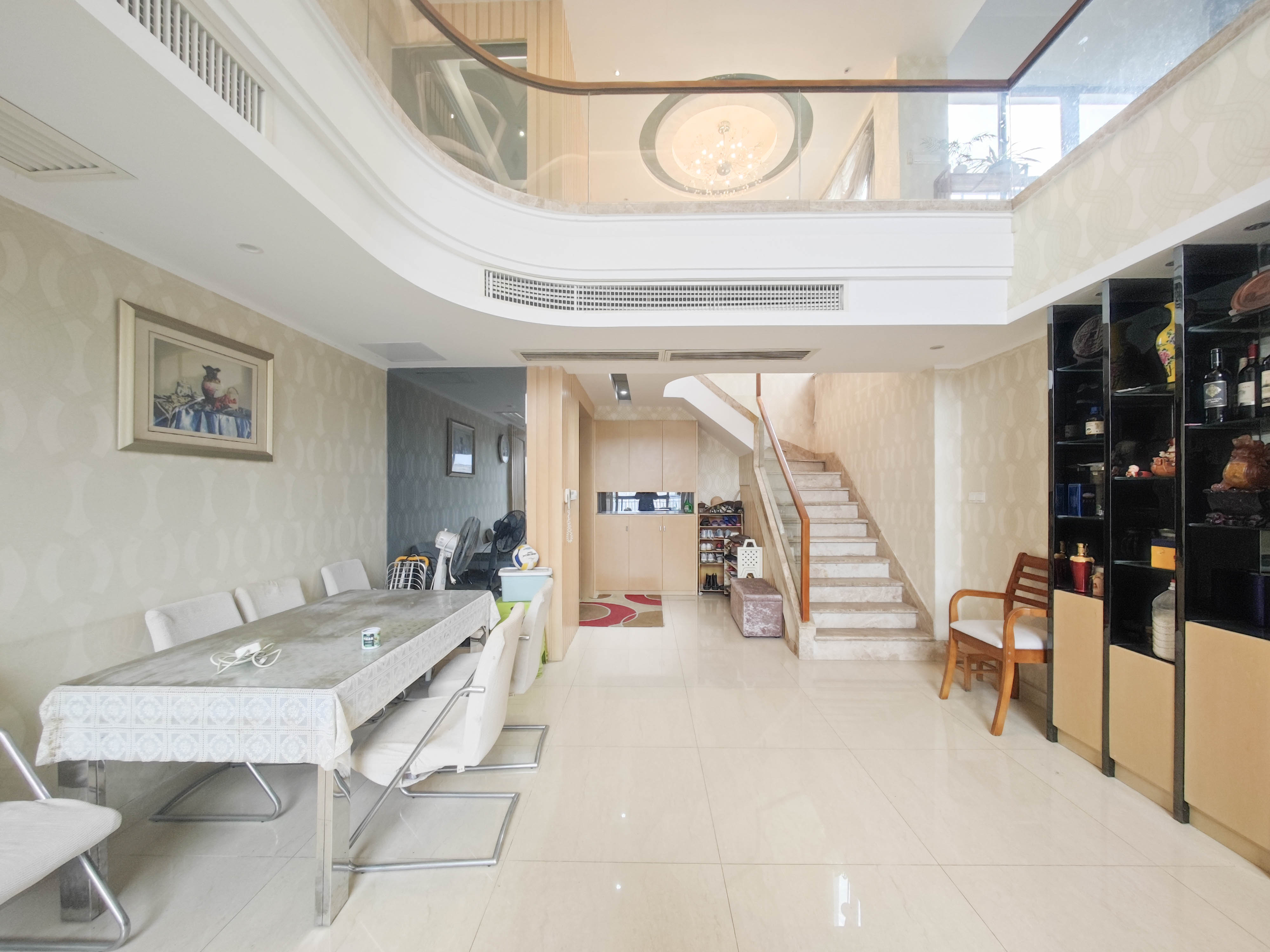 水岸天际(一期、二期) 5室2厅3卫 260.0万 水岸天际(一期、二期) 5室2厅3卫 260.0万其他