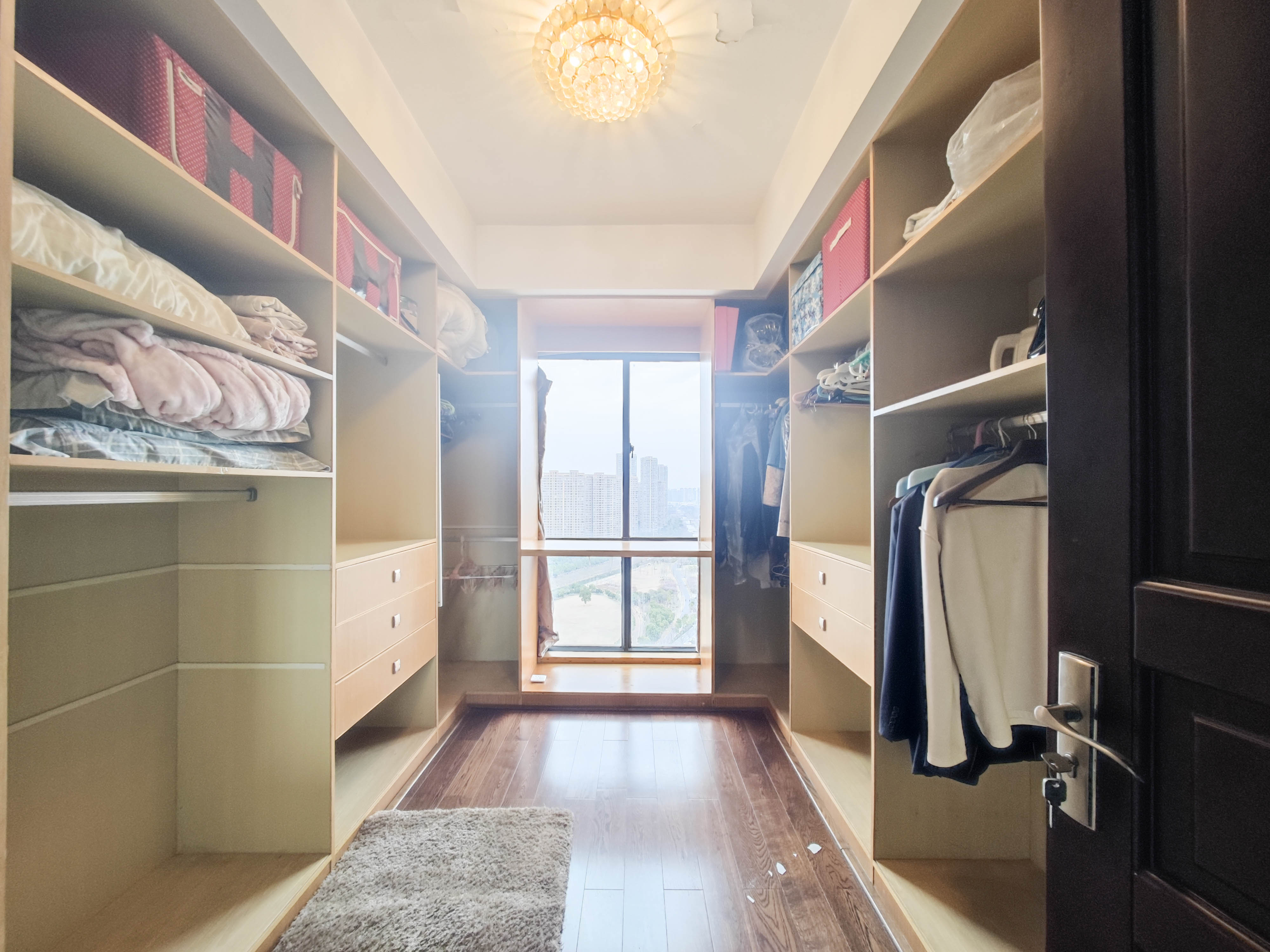 水岸天际(一期、二期) 5室2厅3卫 260.0万 水岸天际(一期、二期) 5室2厅3卫 260.0万其他