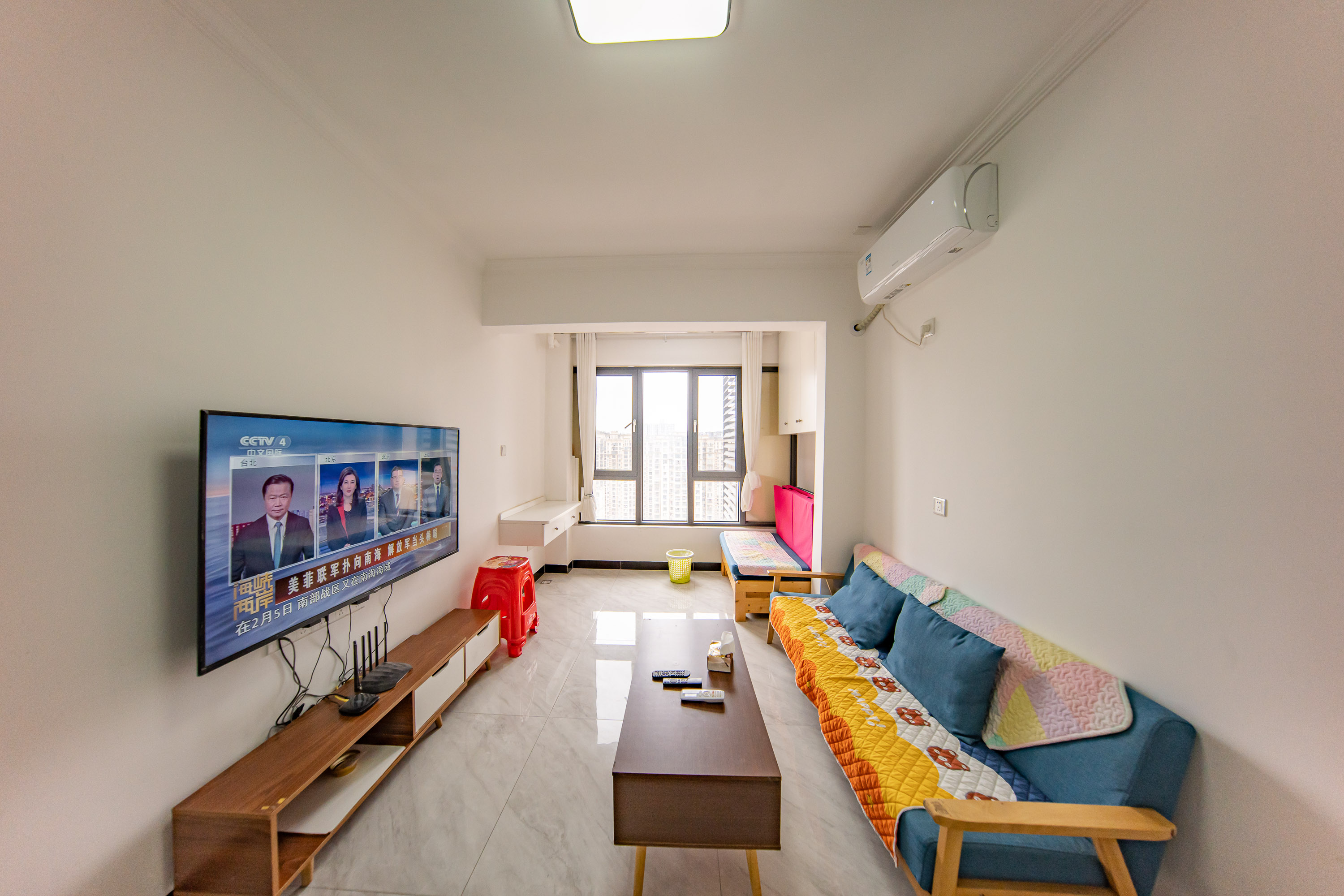 蔷薇国际 1室0厅0卫 38.0万 蔷薇国际 1室0厅0卫 38.0万客厅