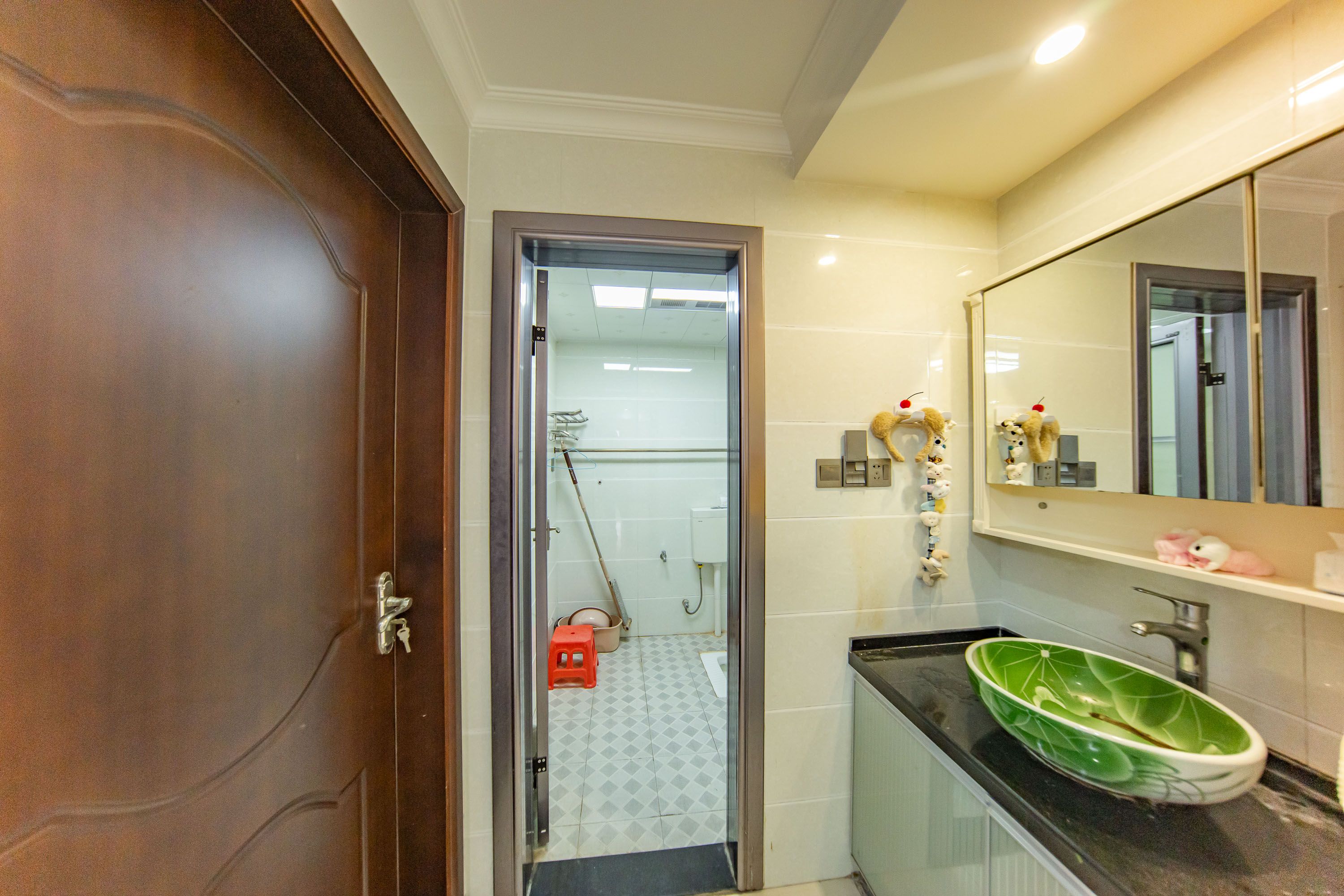 中建麓山和苑  3室2厅2卫    120.0万卫生间