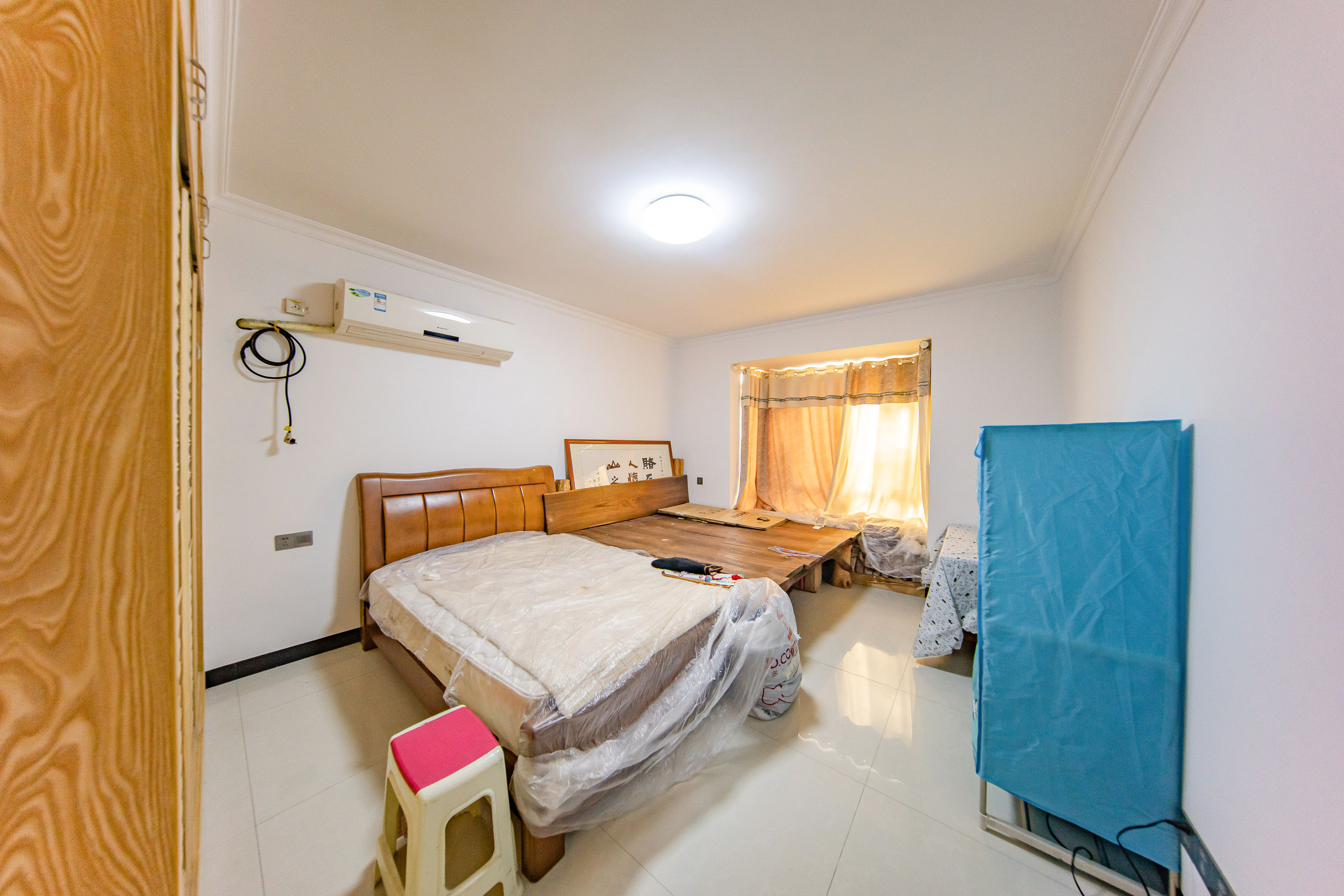 中建麓山和苑  3室2厅2卫    120.0万卧室