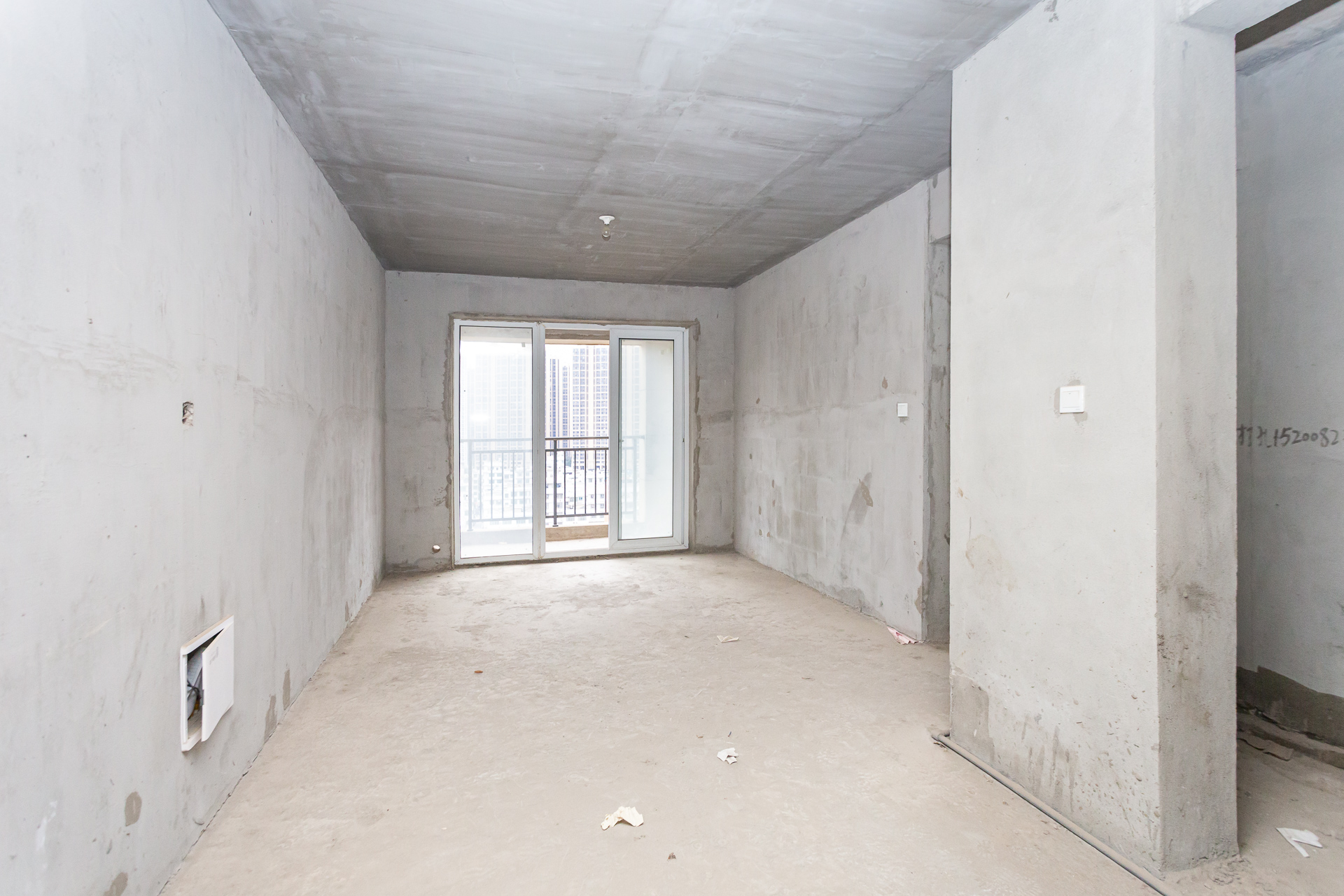 嘉宇银杉(嘉宇西苑) 3室2厅1卫 84.5万 嘉宇银杉(嘉宇西苑) 3室2厅1卫 84.5万客厅