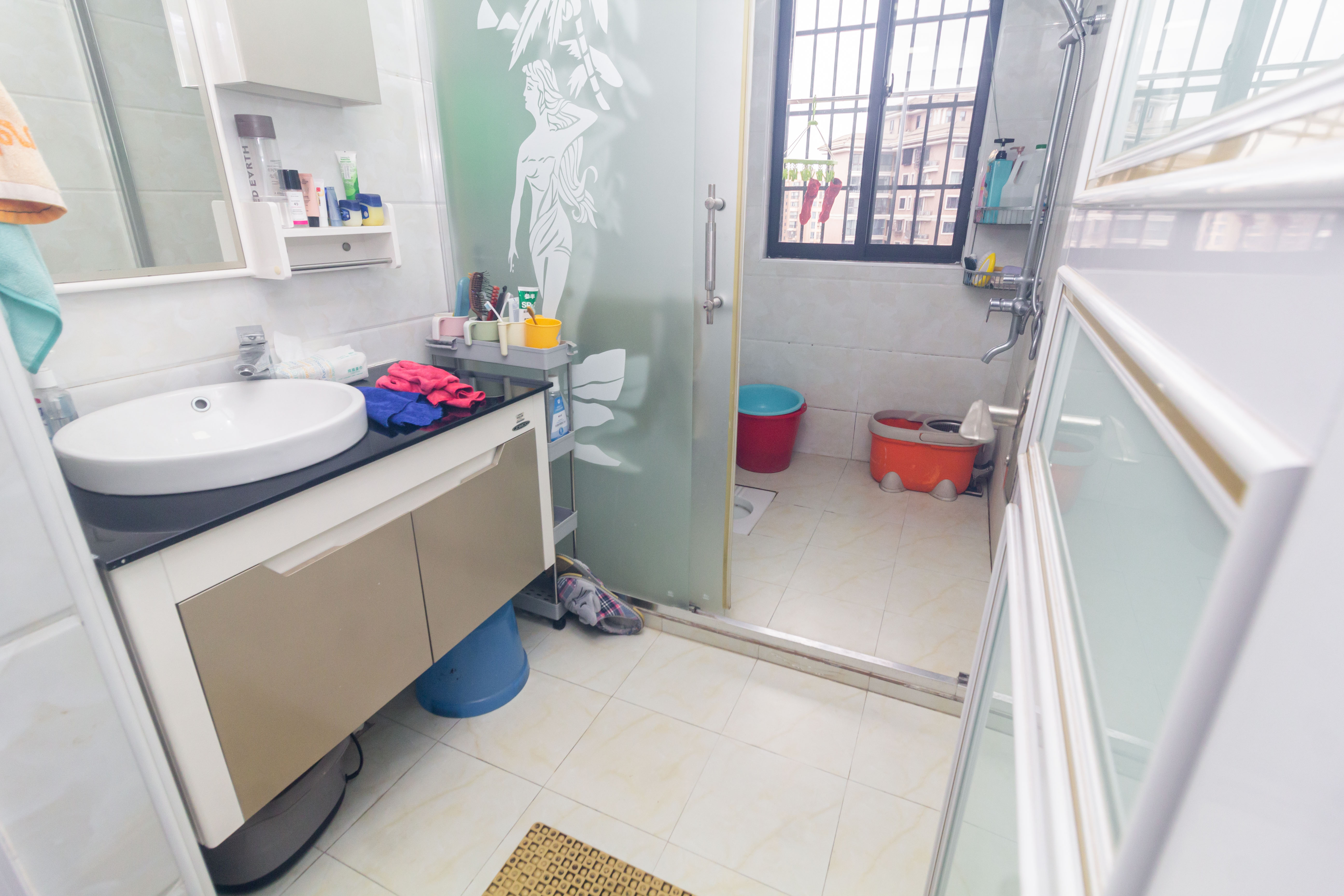 康桥长郡 4室2厅2卫 88.0万 康桥长郡 4室2厅2卫 88.0万卫生间