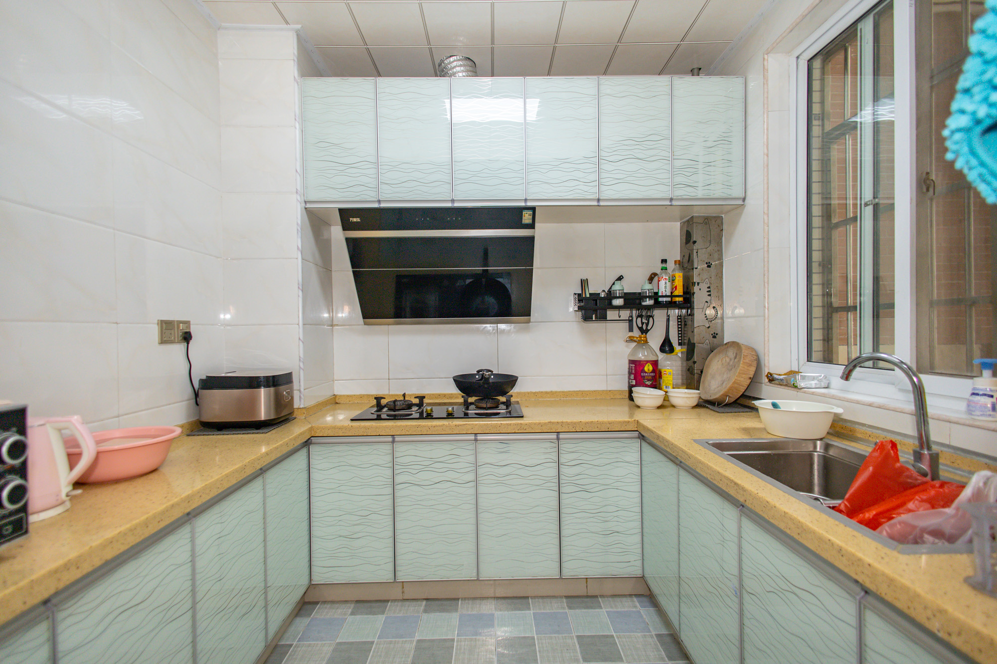 楚天世纪城东苑 3室2厅2卫 88.0万 楚天世纪城东苑 3室2厅2卫 88.0万厨房