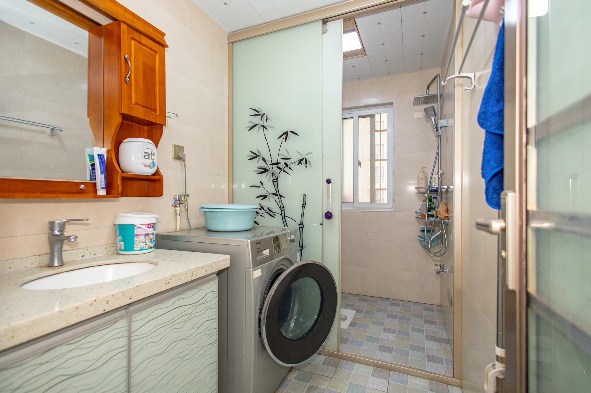 楚天世纪城东苑 3室2厅2卫 88.0万 楚天世纪城东苑 3室2厅2卫 88.0万卫生间