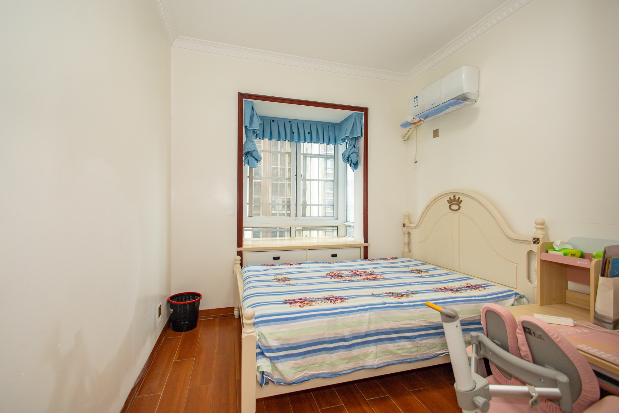 楚天世纪城东苑 3室2厅2卫 88.0万 楚天世纪城东苑 3室2厅2卫 88.0万卧室